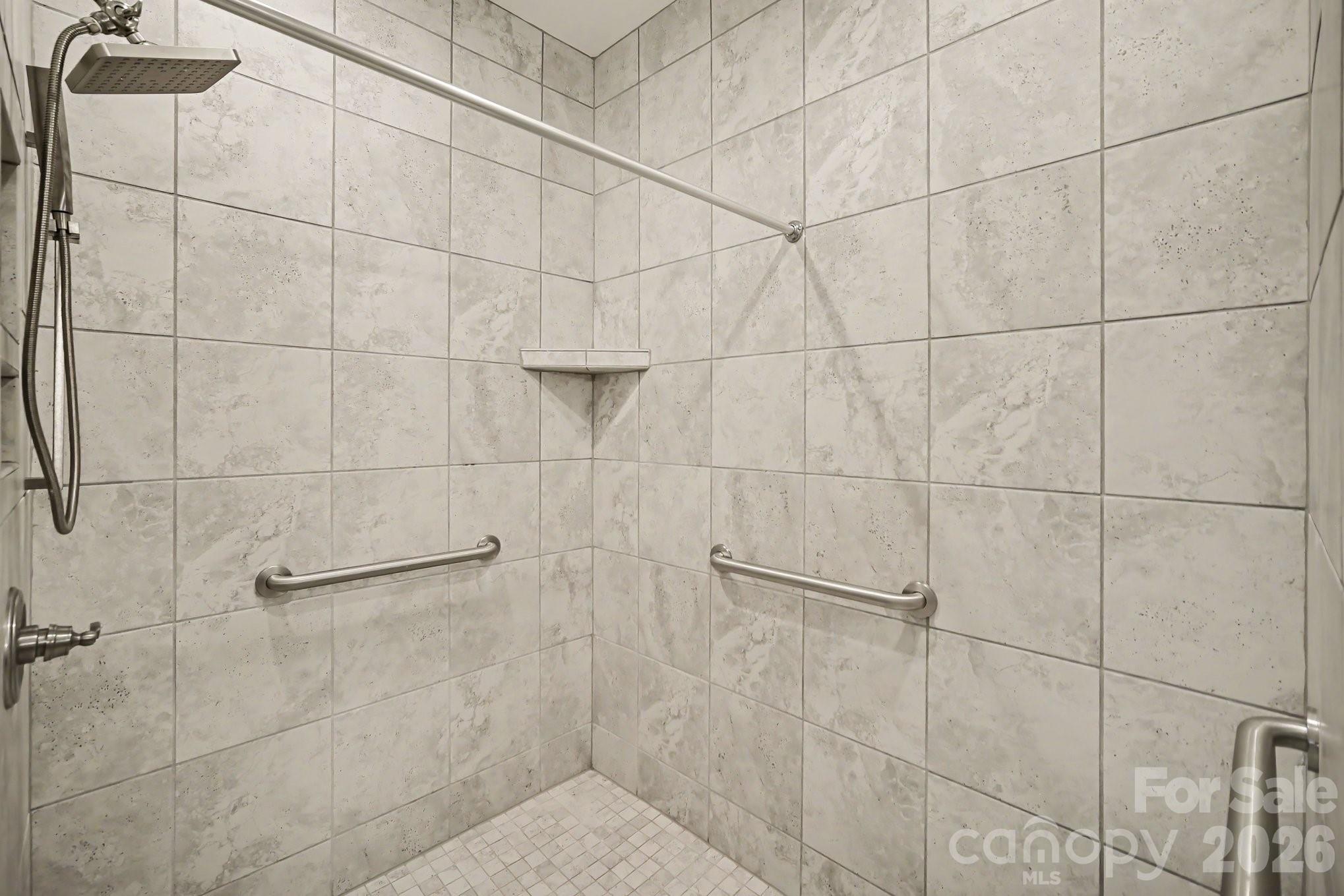 9032 Treetop Way Property Photo 27