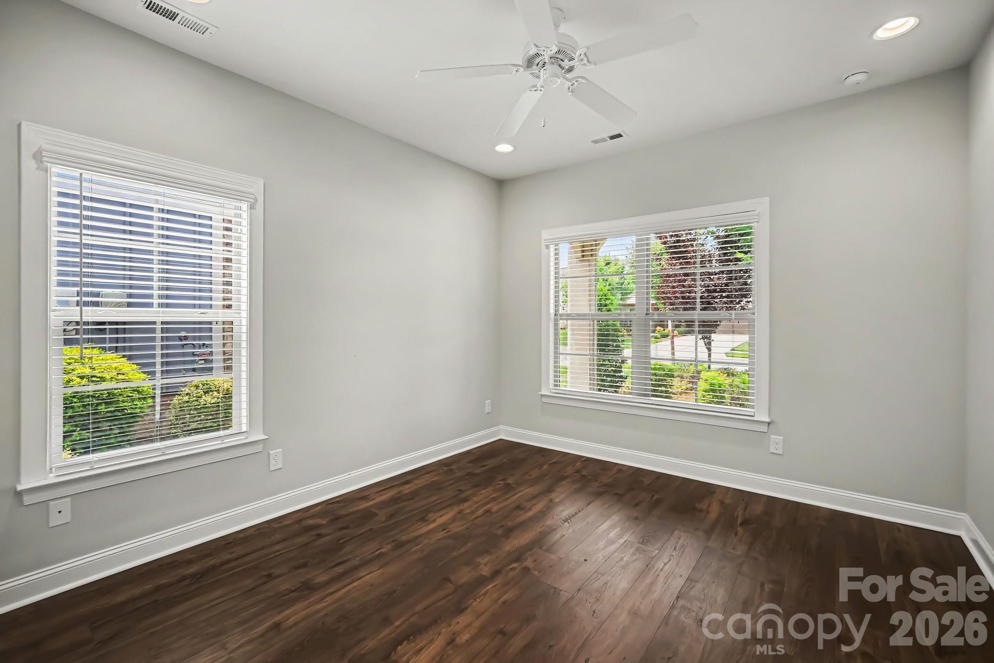 9032 Treetop Way Property Photo 29