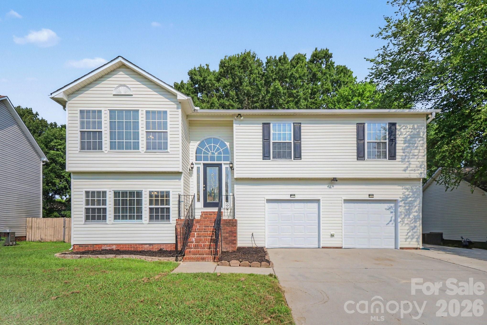 838 Highlander Court Property Photo 1