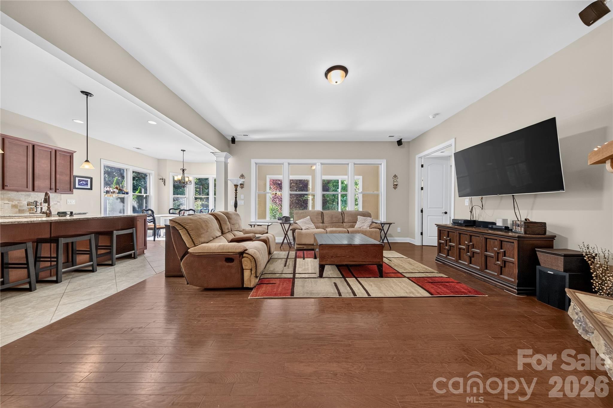 4028 Deer Track Court Property Photo 10