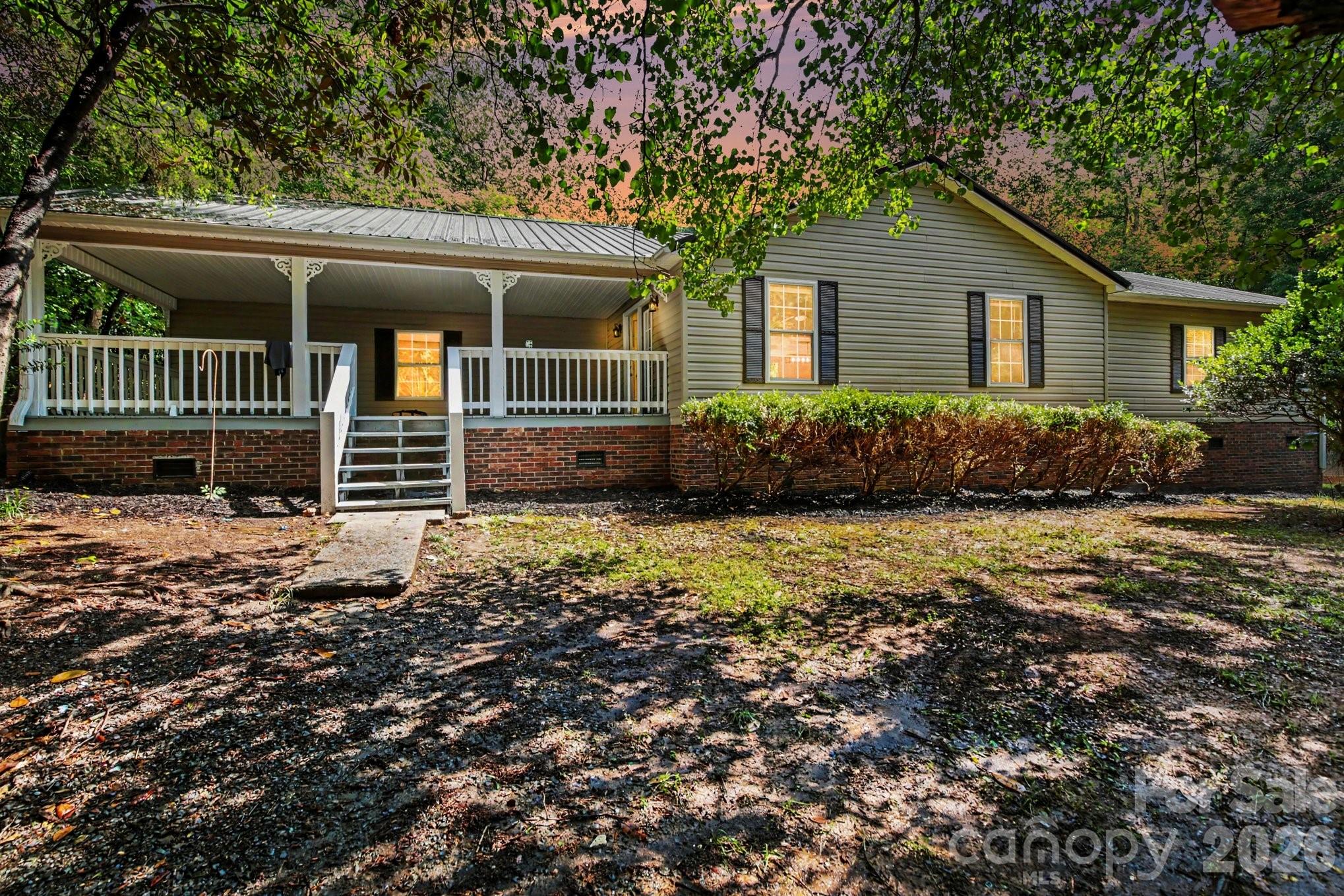 705 Loflin Road Property Photo 1