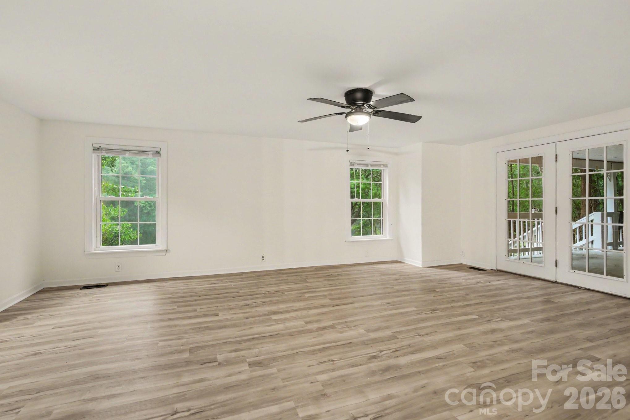 705 Loflin Road Property Photo 5