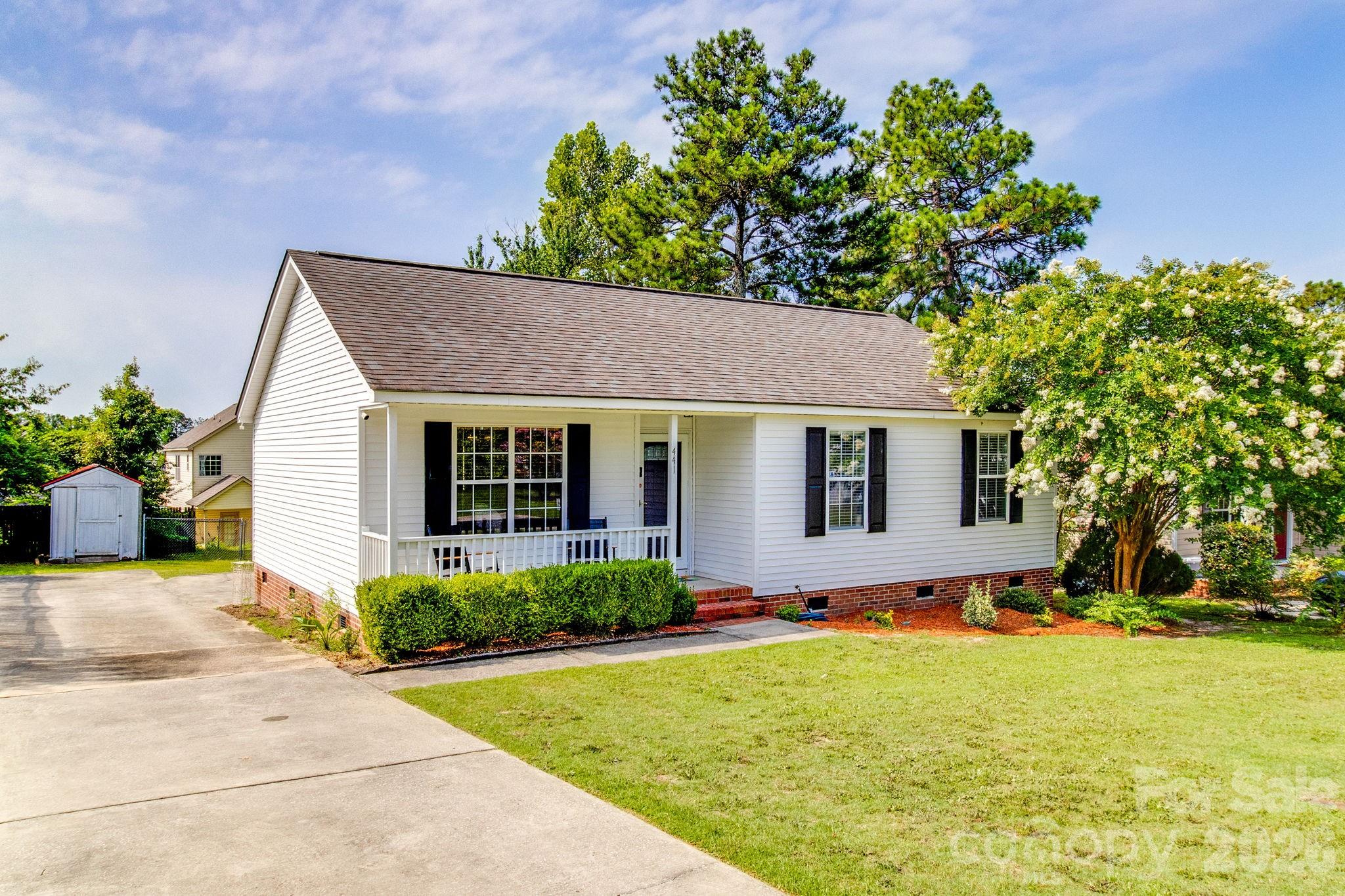 441 Coops Court Property Photo 4