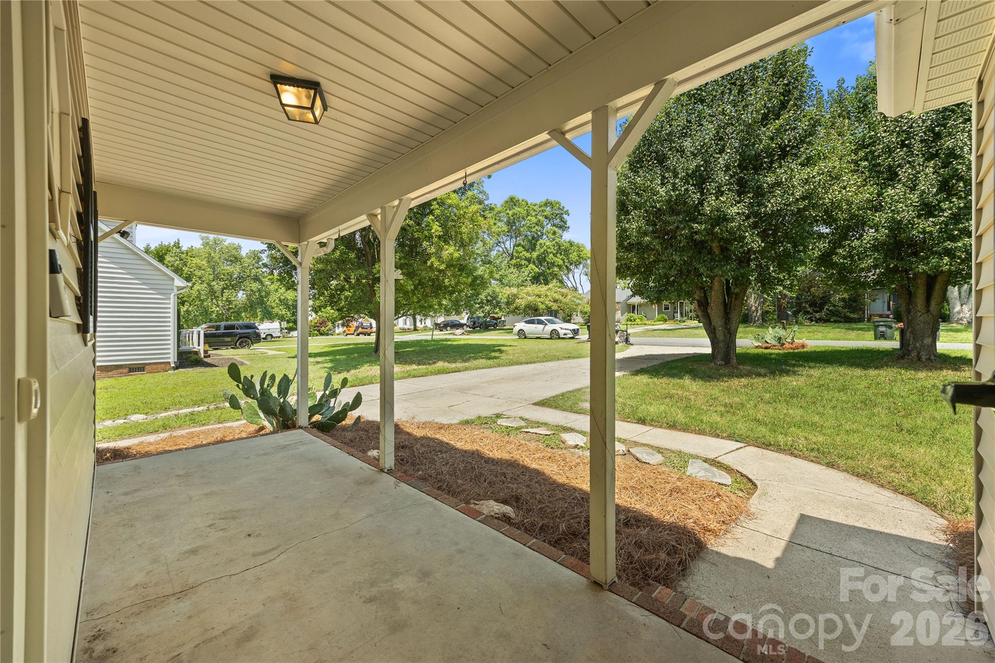 3571 Farm Lake Drive Property Photo 3