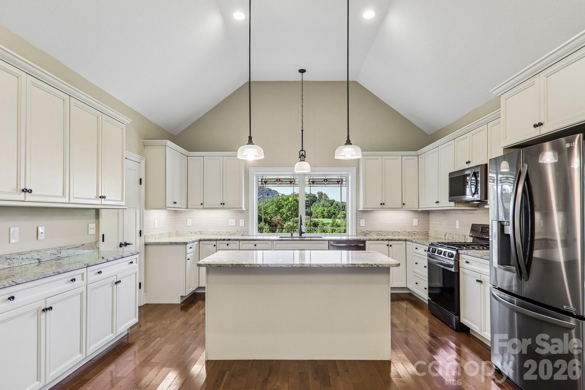 17 Hamilton Woods Lane Property Photo 15