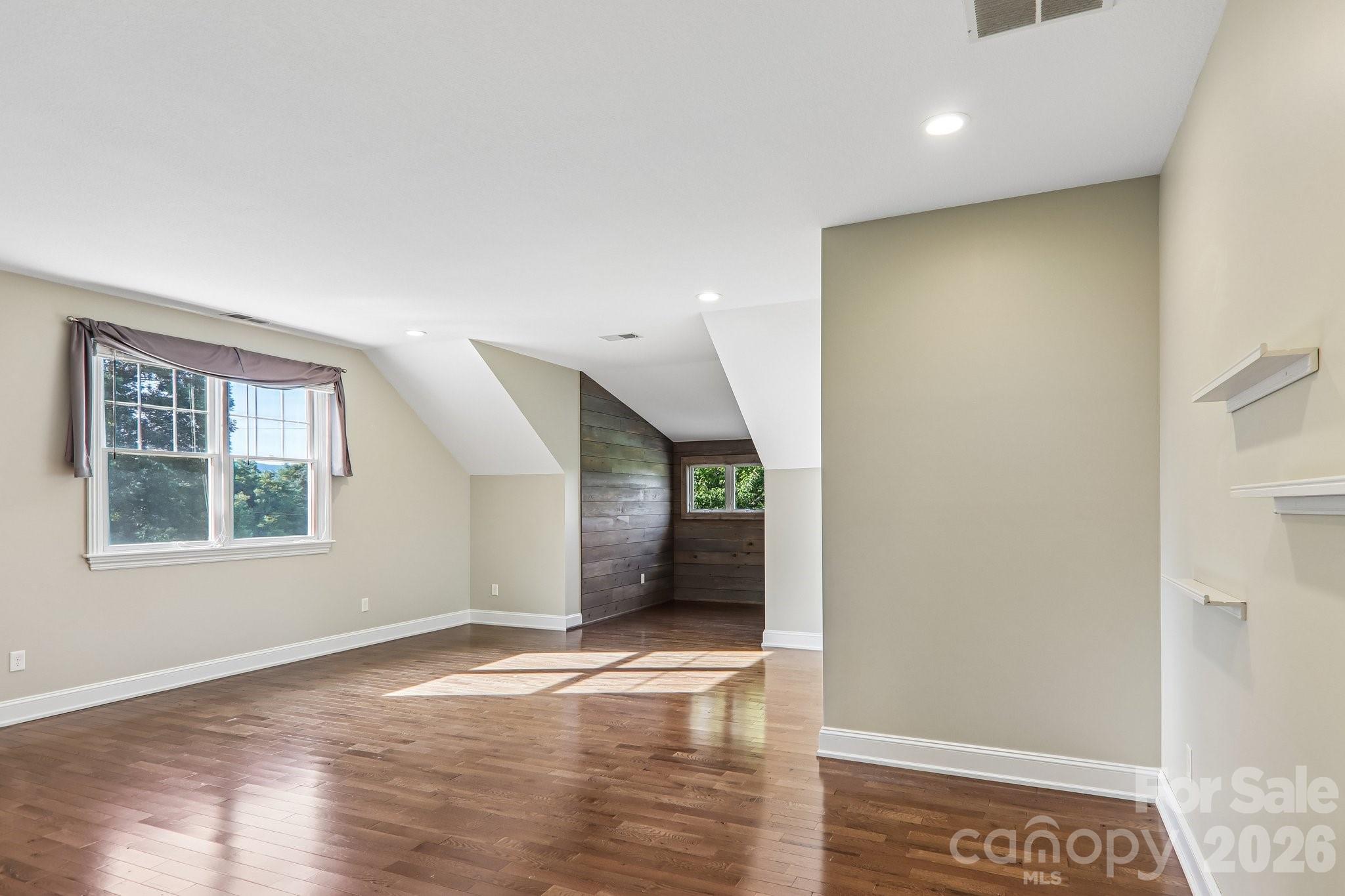 17 Hamilton Woods Lane Property Photo 32