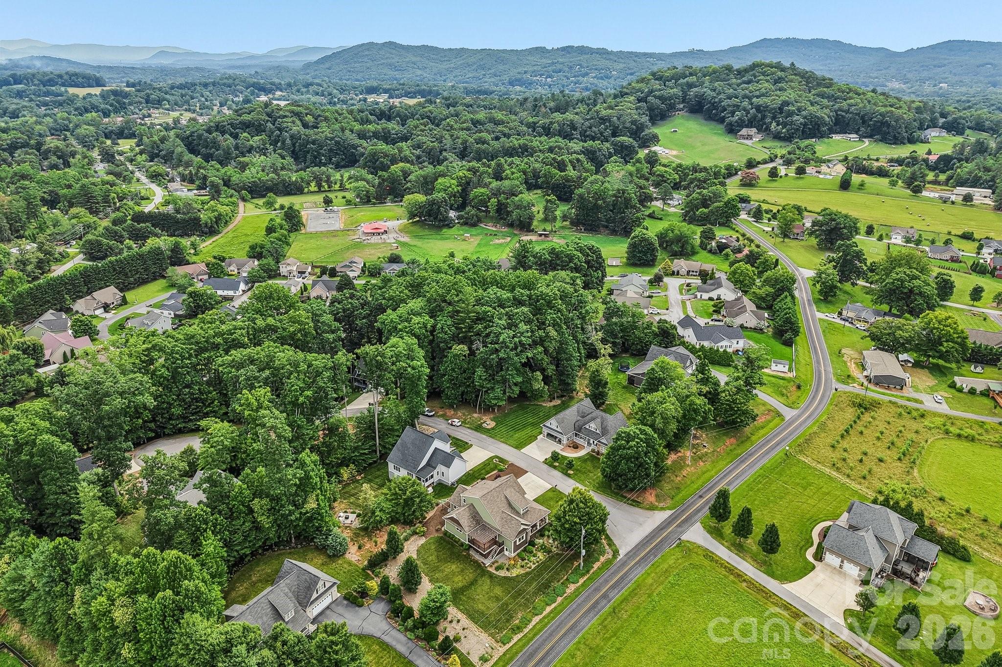 17 Hamilton Woods Lane Property Photo 45