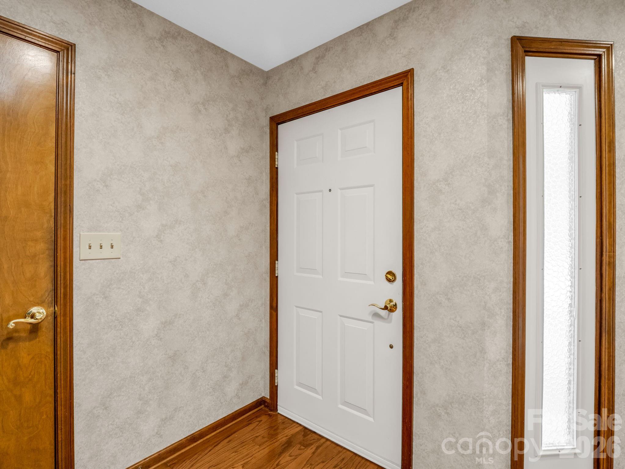 341 Laurel Park Place Property Photo 7
