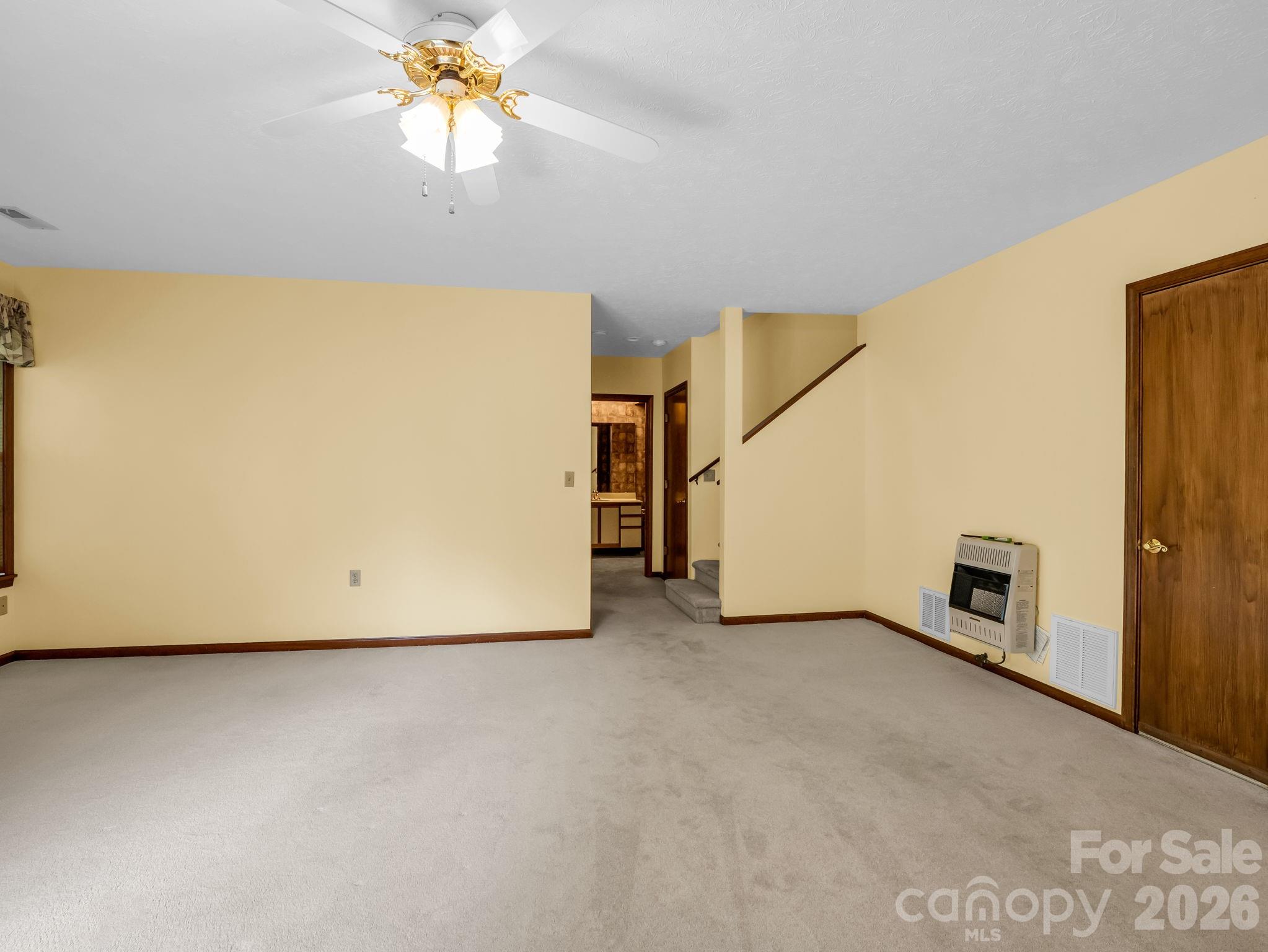 341 Laurel Park Place Property Photo 32