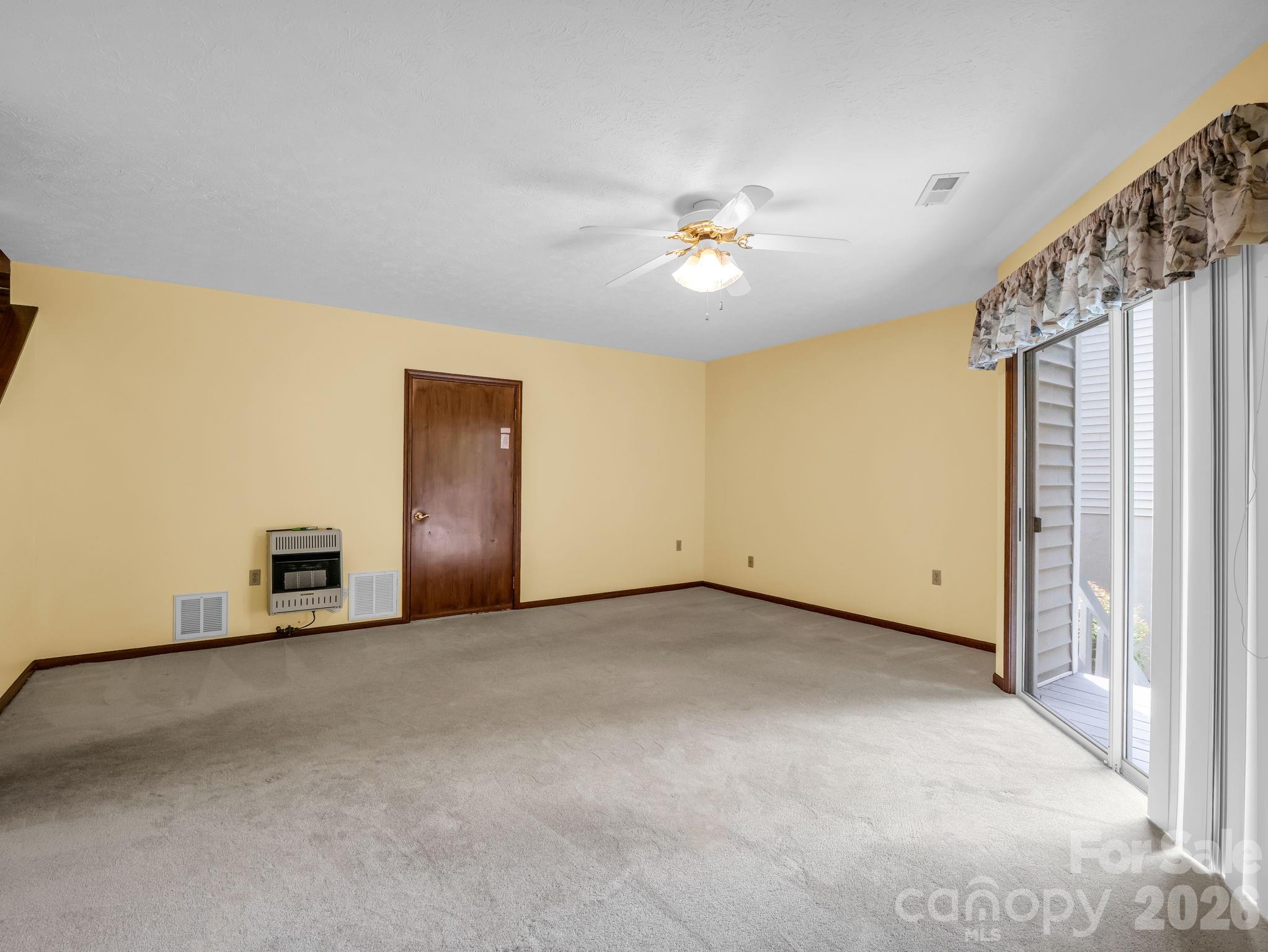 341 Laurel Park Place Property Photo 33