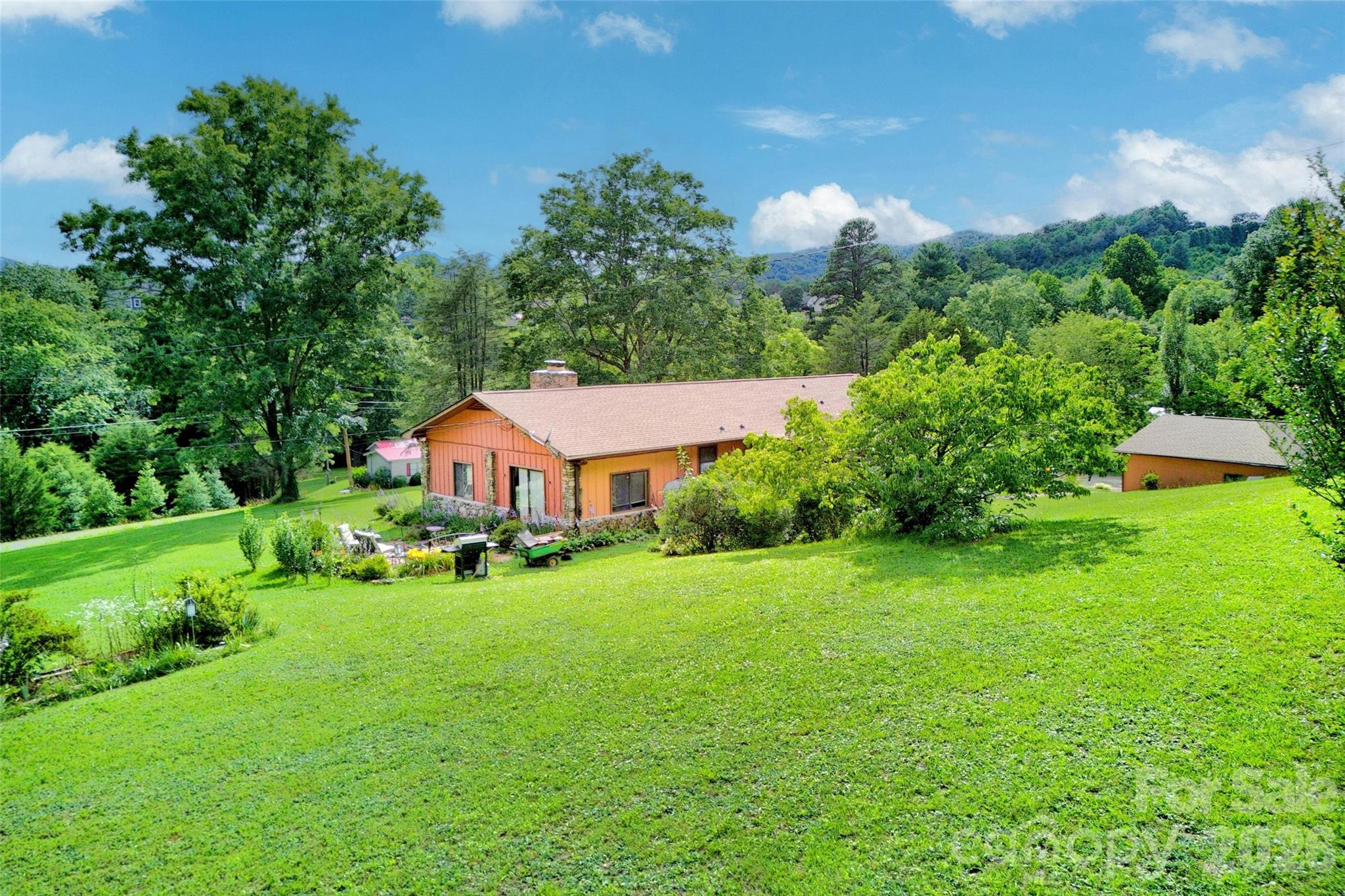 71 Green Vale Drive Property Photo 5