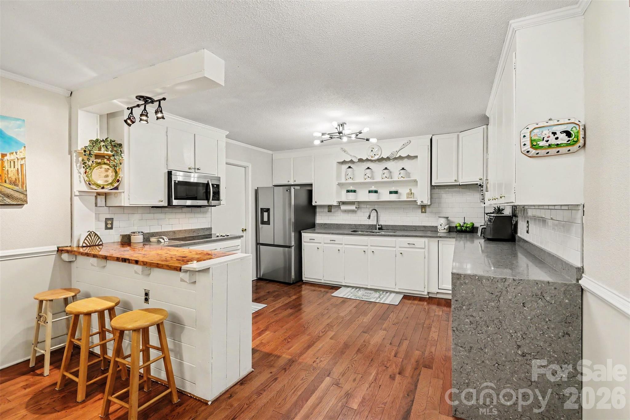 1306 Mooresville Road Property Photo 7