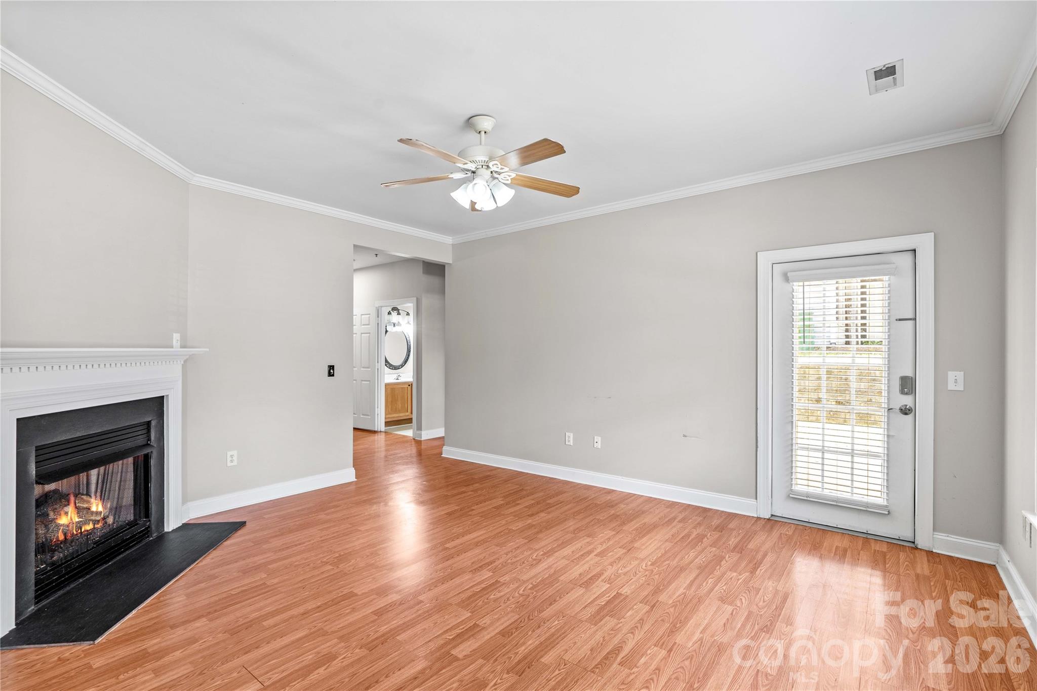 21231 Hickory Street Property Photo 4