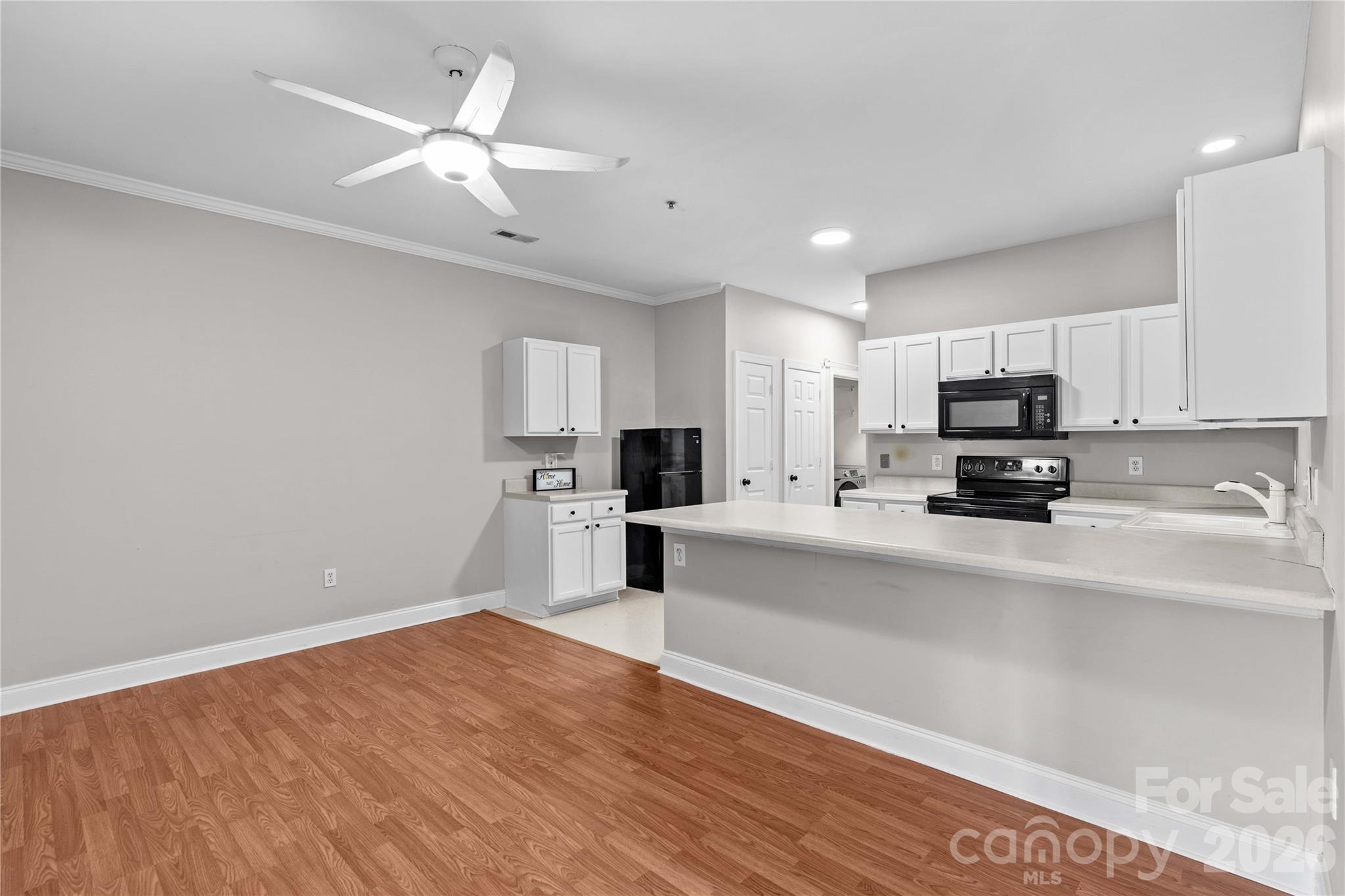 21231 Hickory Street Property Photo 8