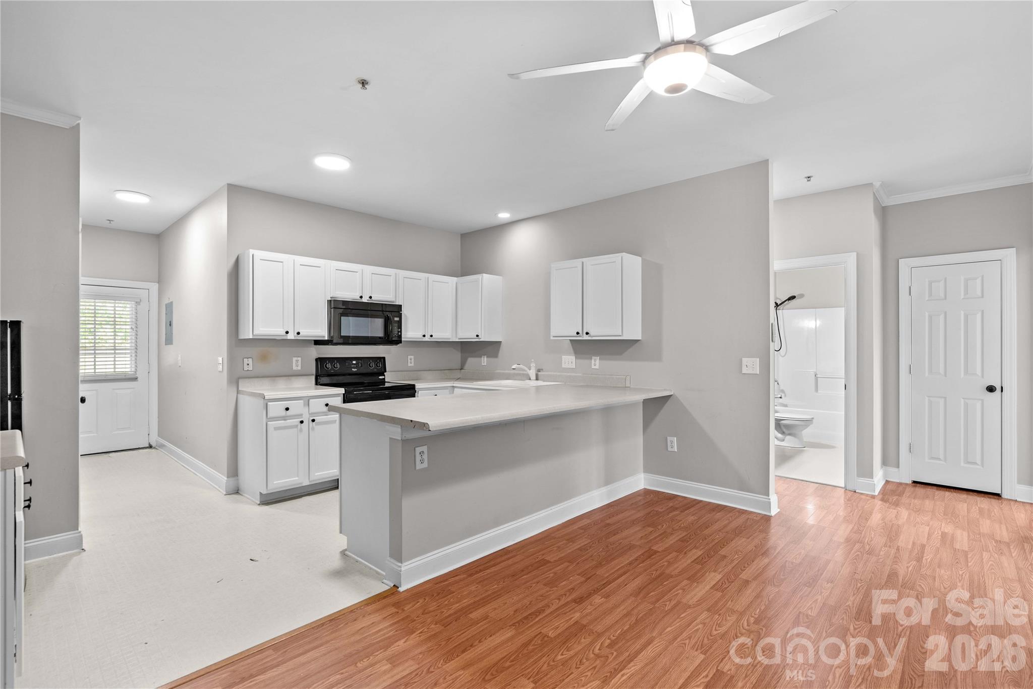 21231 Hickory Street Property Photo 9