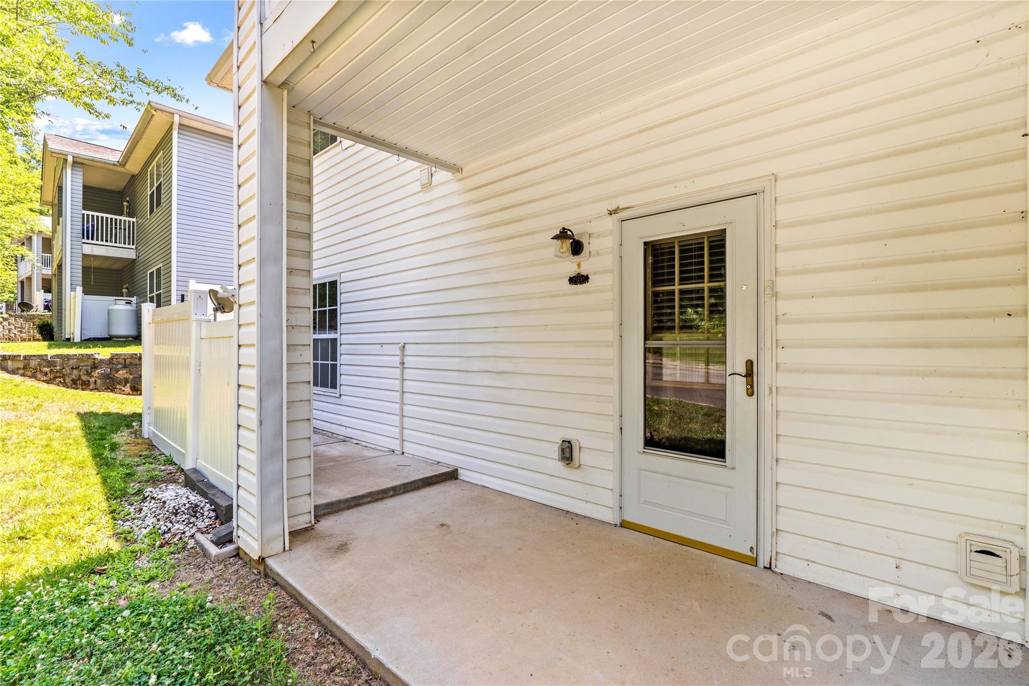 21231 Hickory Street Property Photo 27