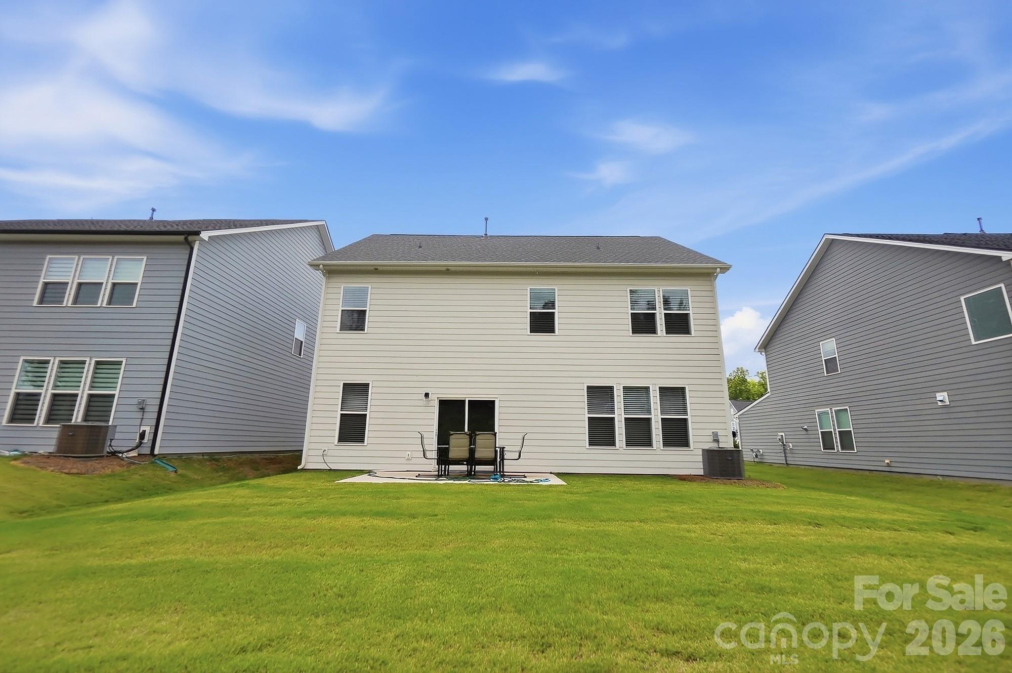 5132 Glenwalk Drive Property Photo 4