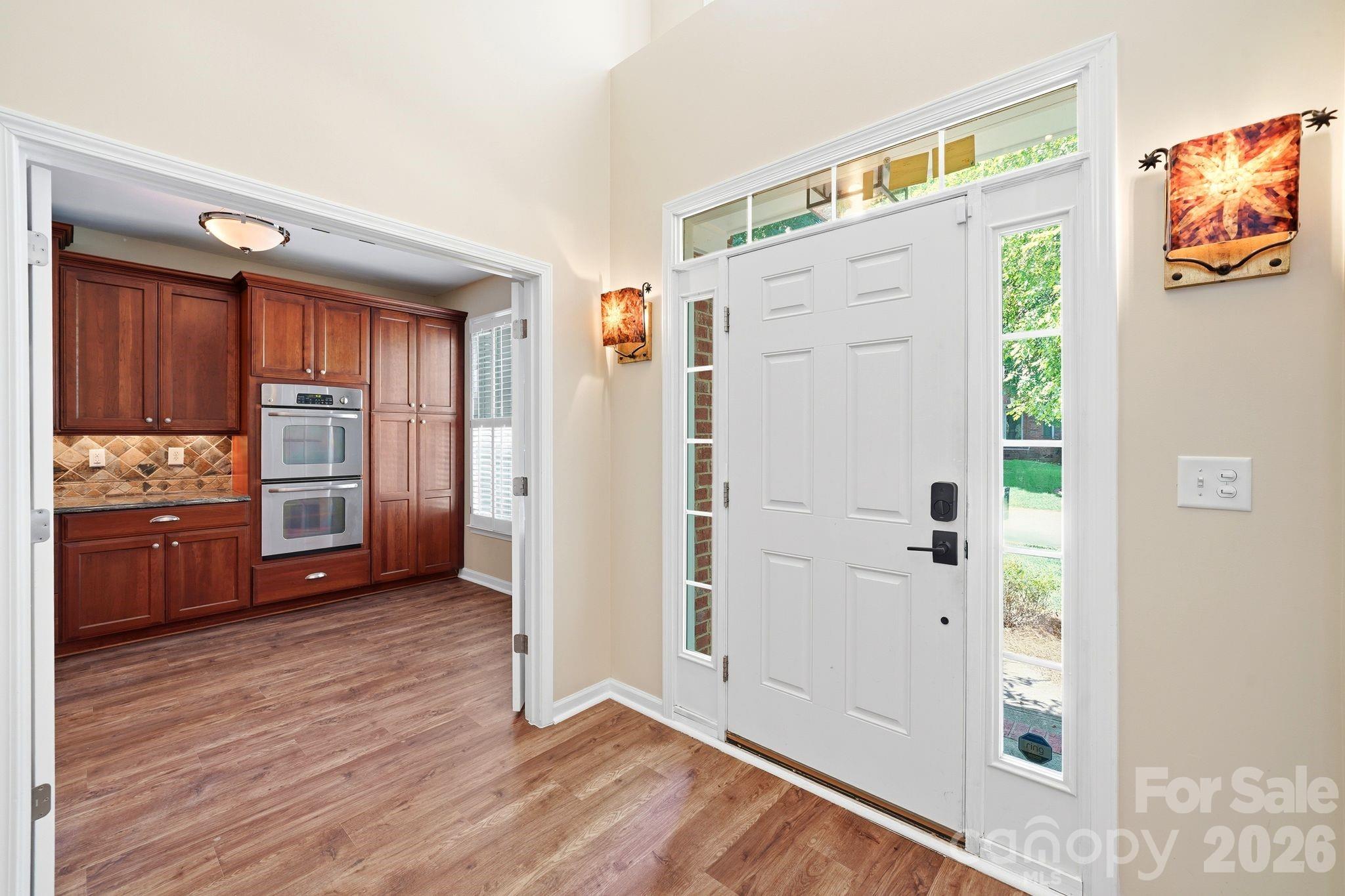 7711 Abbotsinch Court Property Photo 5