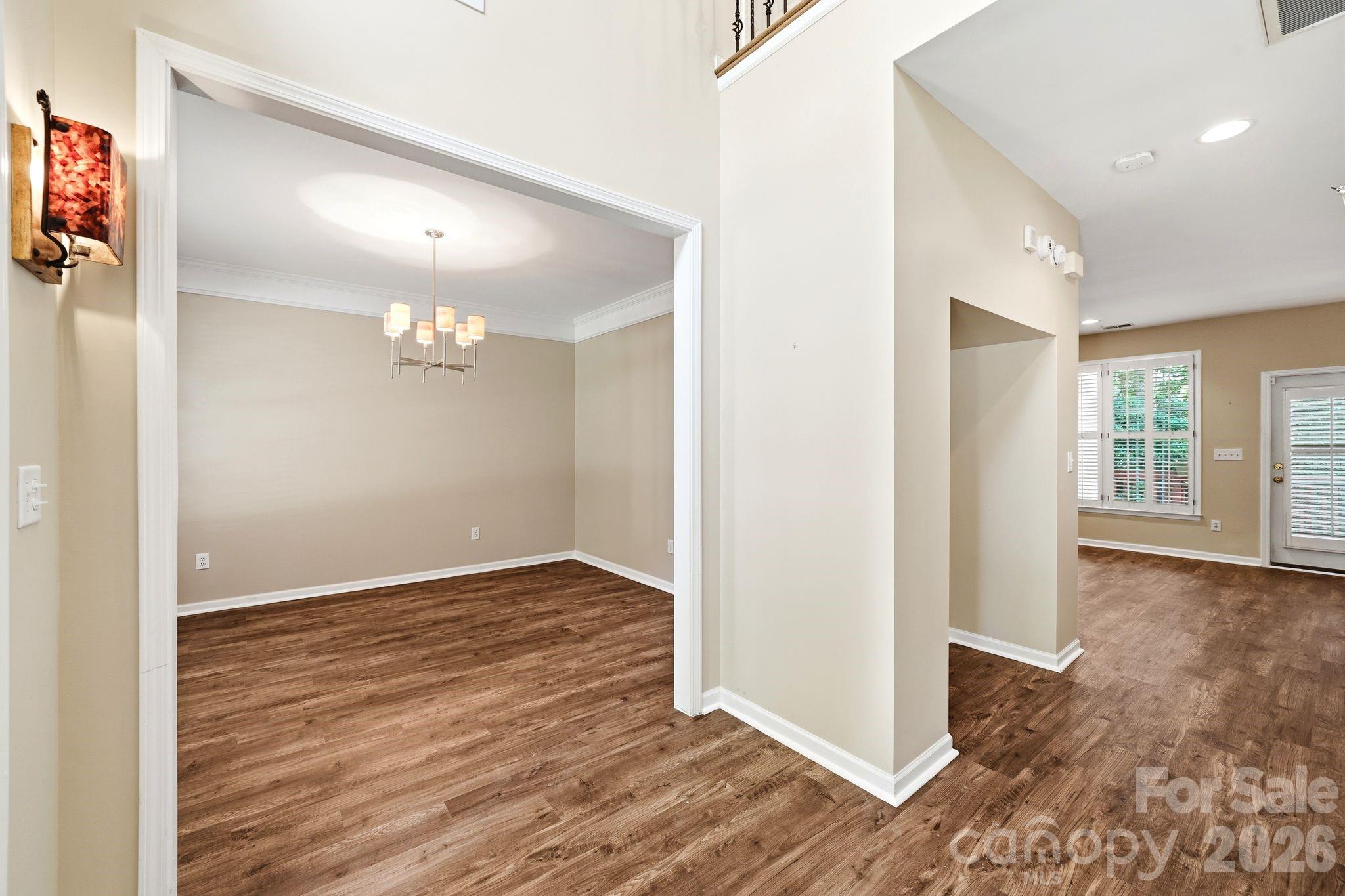 7711 Abbotsinch Court Property Photo 6