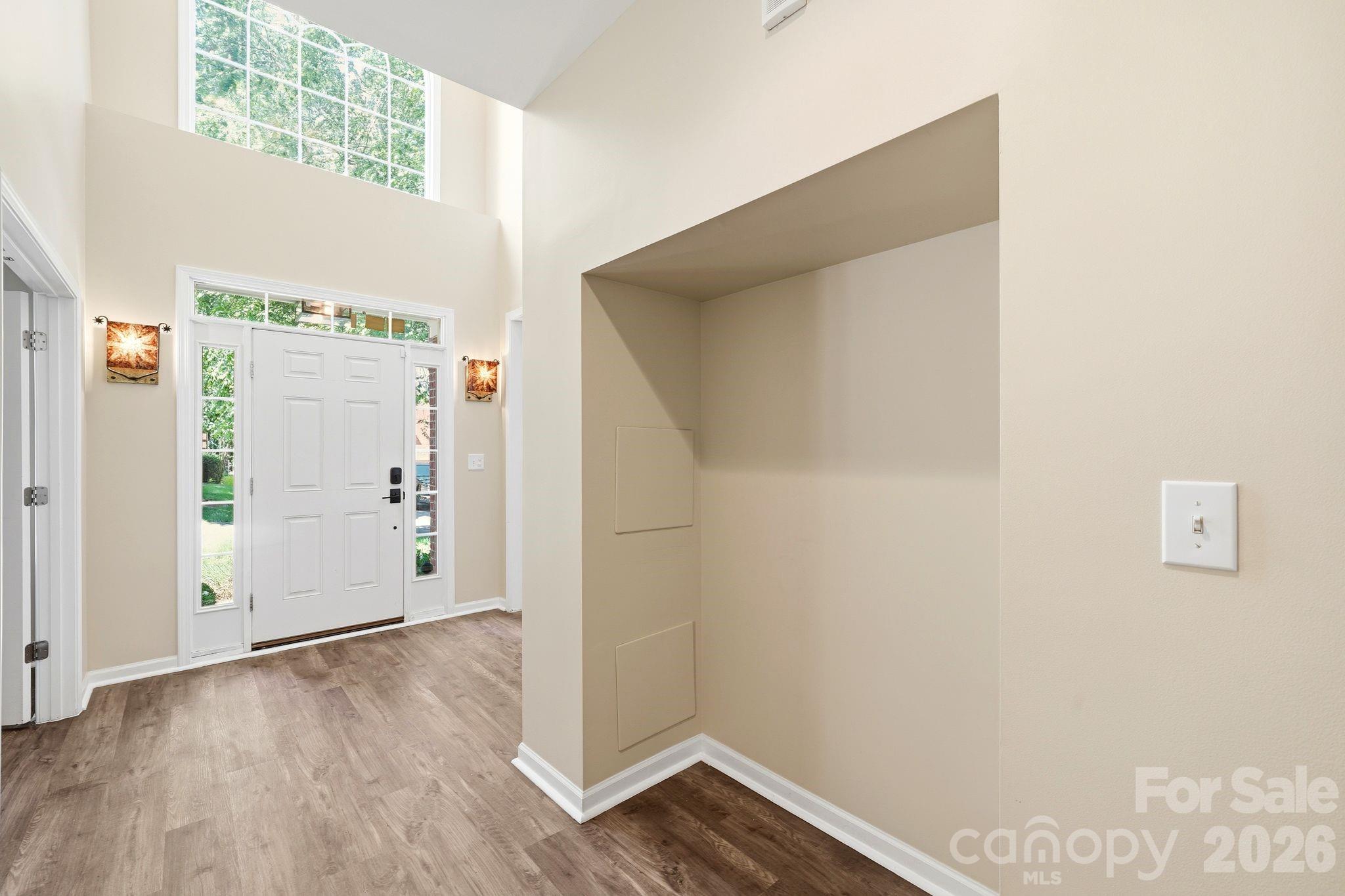 7711 Abbotsinch Court Property Photo 7