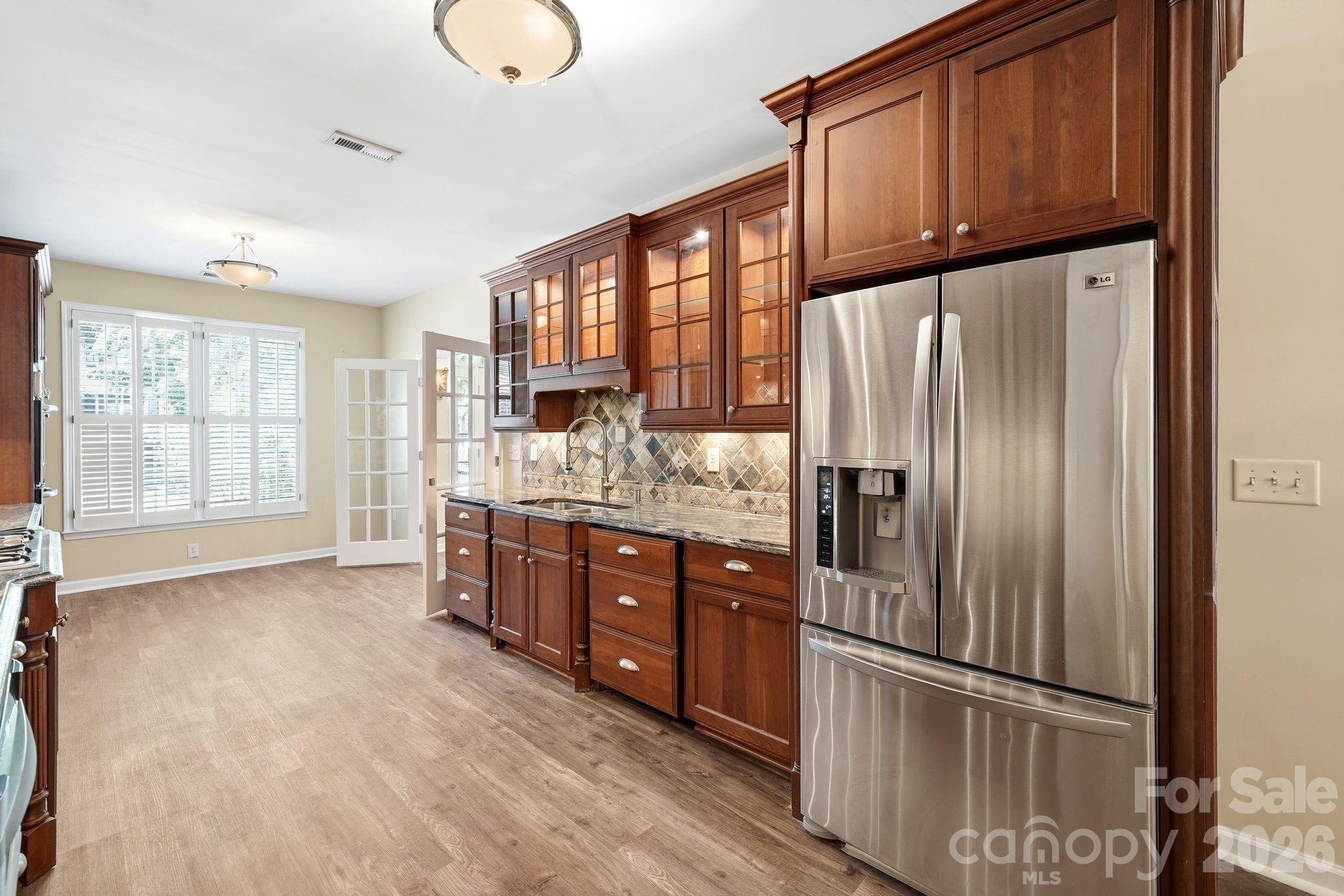 7711 Abbotsinch Court Property Photo 12