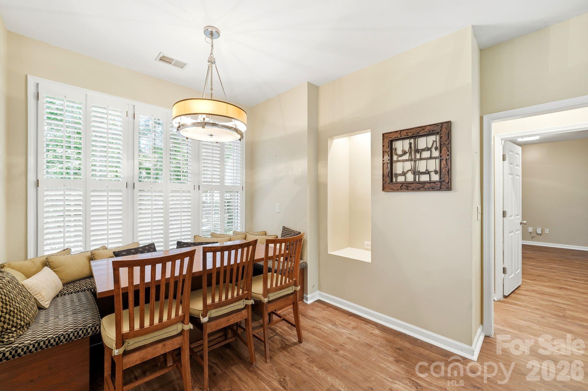 7711 Abbotsinch Court Property Photo 14