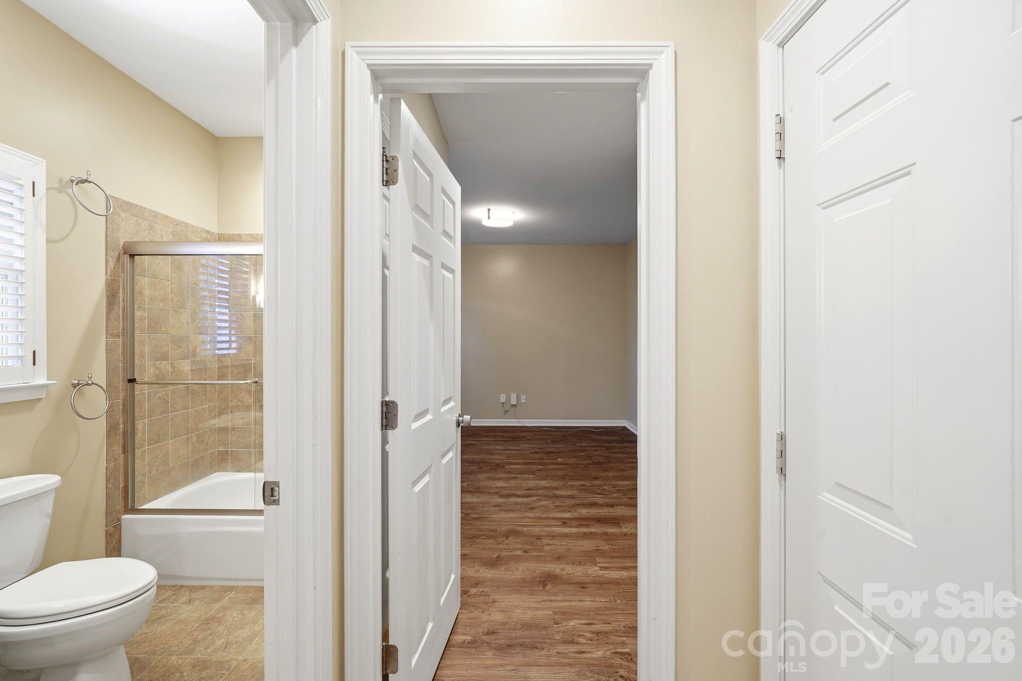 7711 Abbotsinch Court Property Photo 15