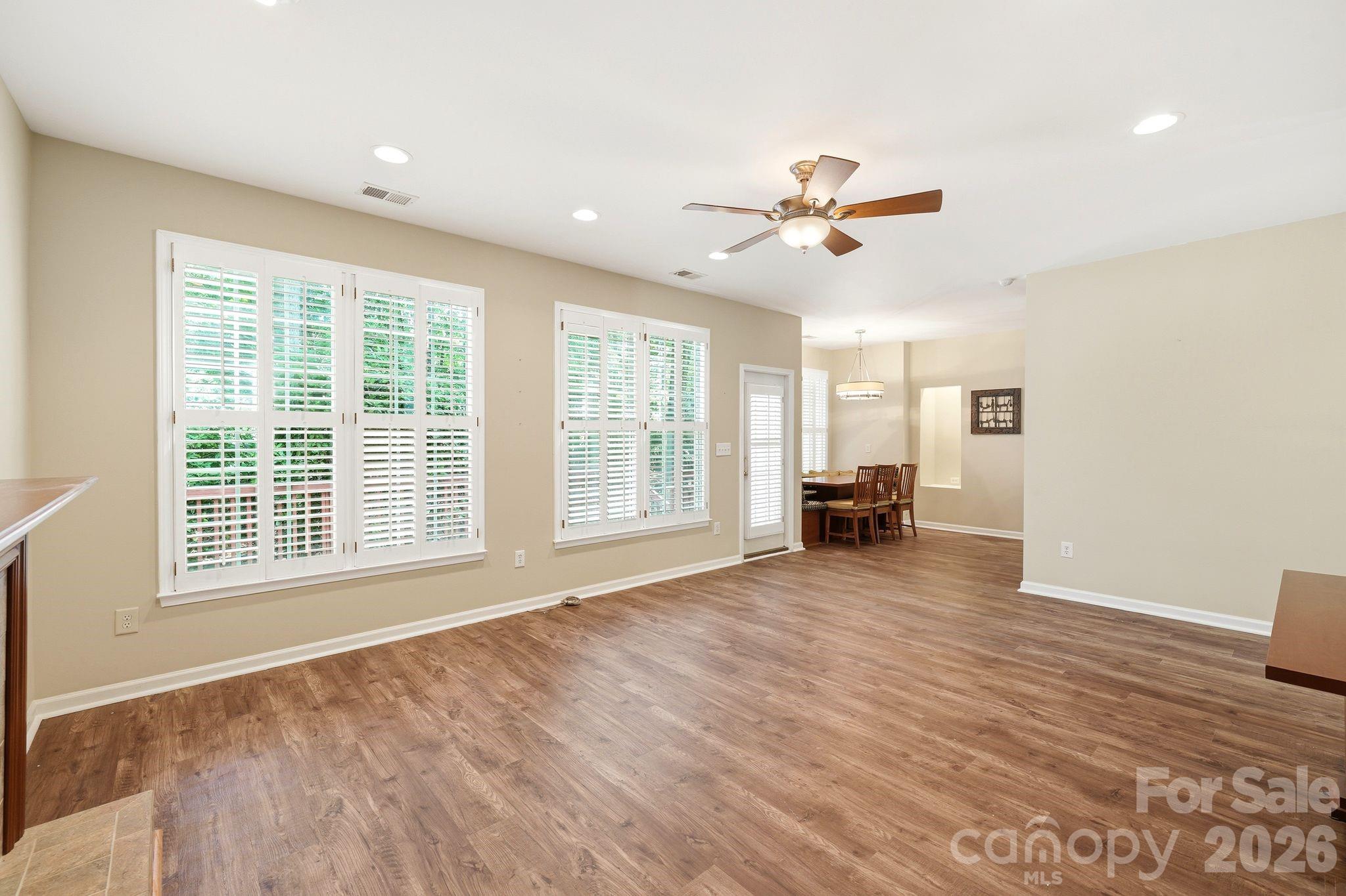 7711 Abbotsinch Court Property Photo 18