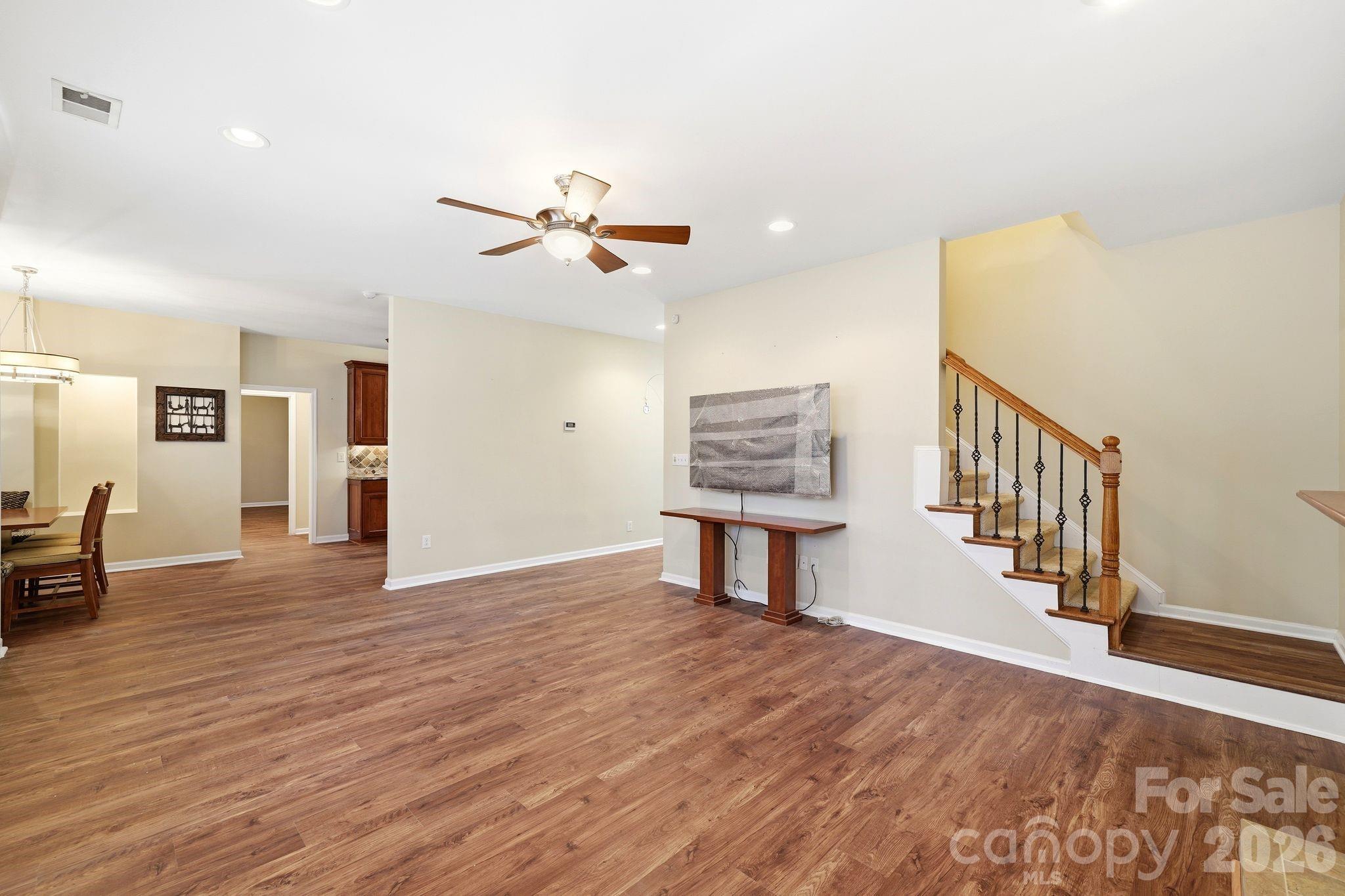 7711 Abbotsinch Court Property Photo 20