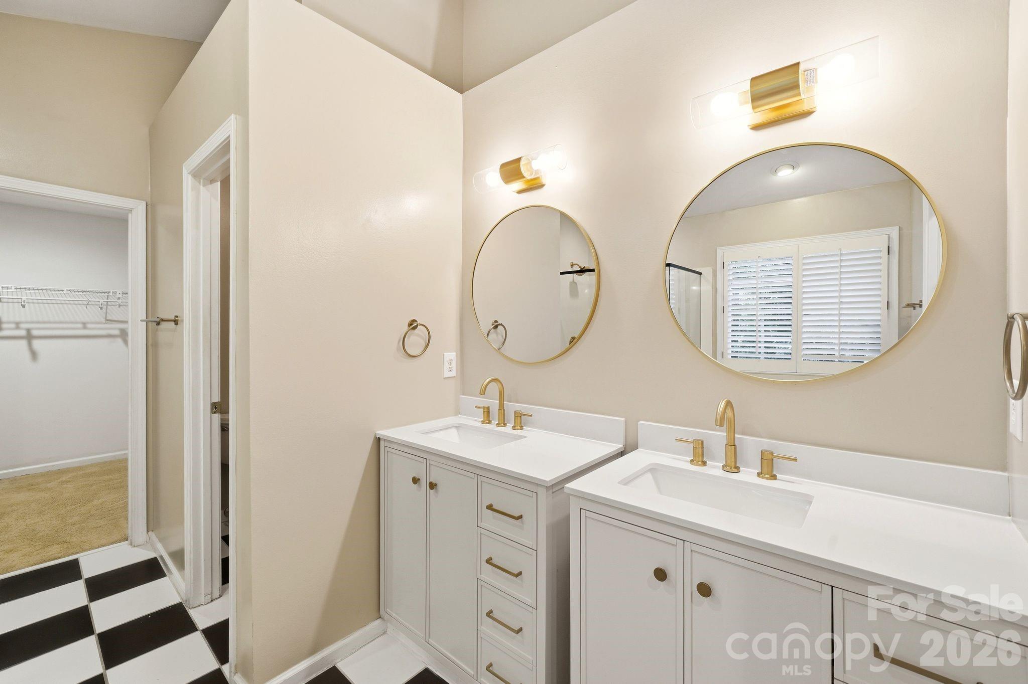7711 Abbotsinch Court Property Photo 27