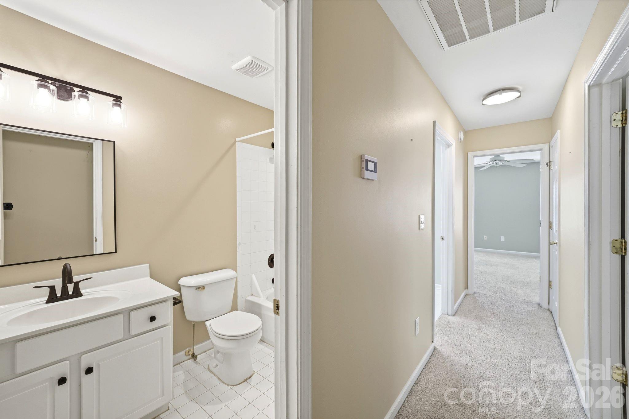 7711 Abbotsinch Court Property Photo 30
