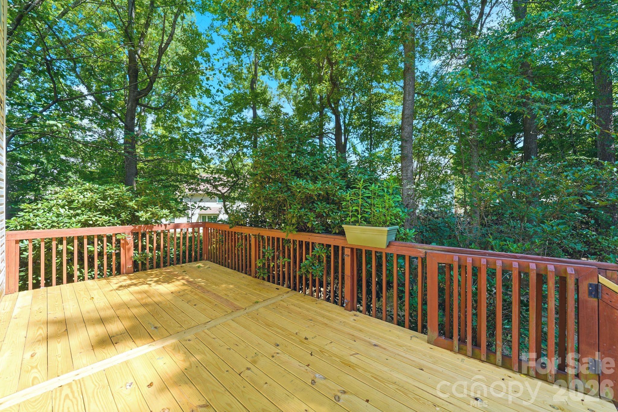 7711 Abbotsinch Court Property Photo 34