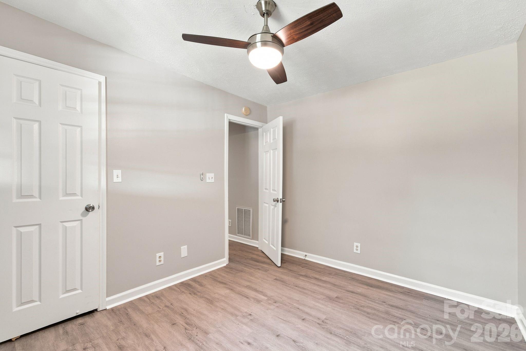 4709 Charlotte Highway Property Photo 19