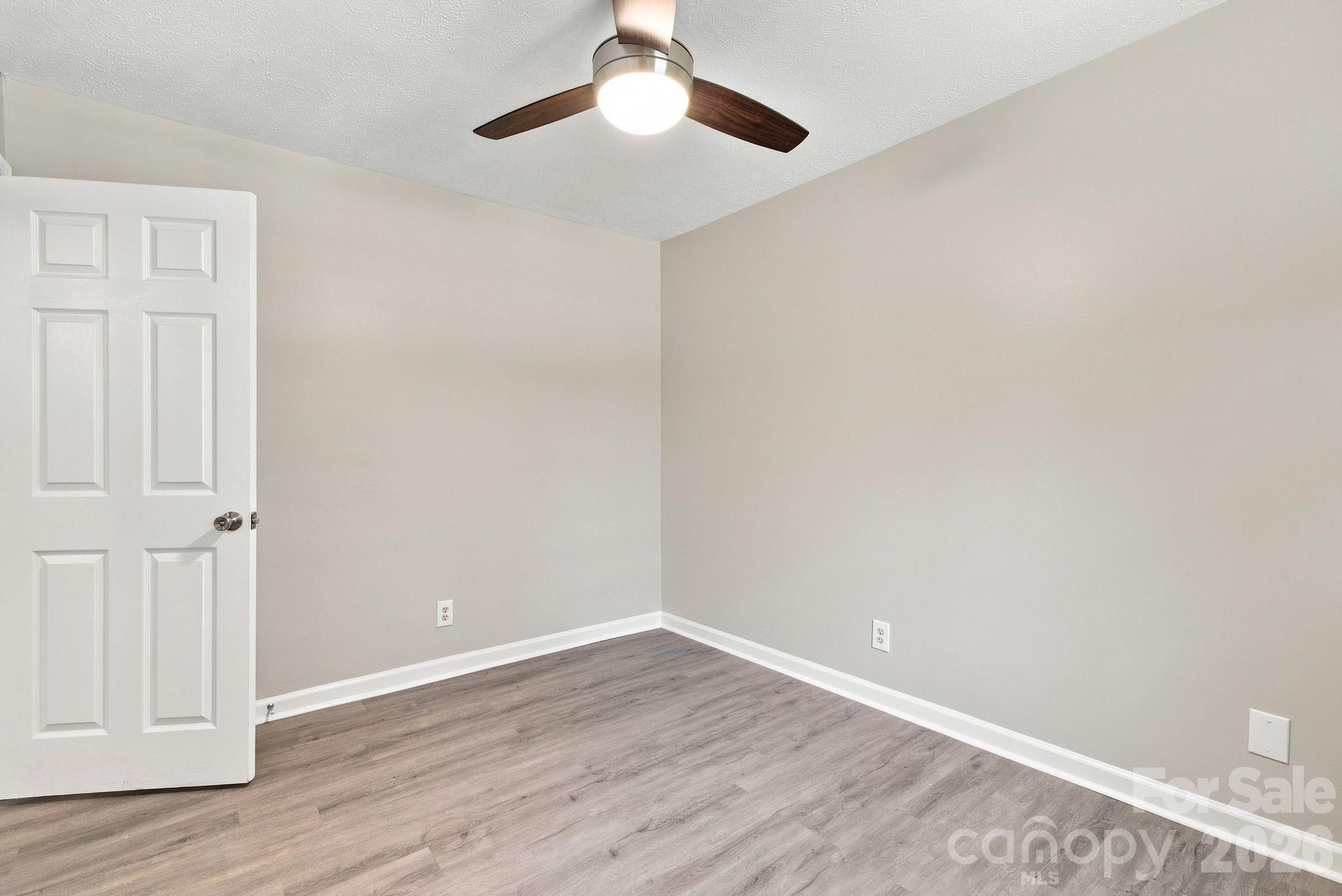 4709 Charlotte Highway Property Photo 20