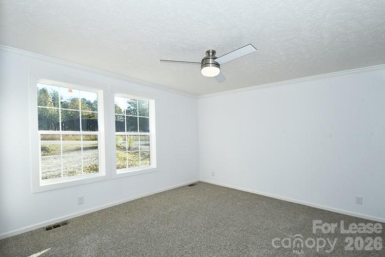 5433 King Wilkinson Road Property Photo 10