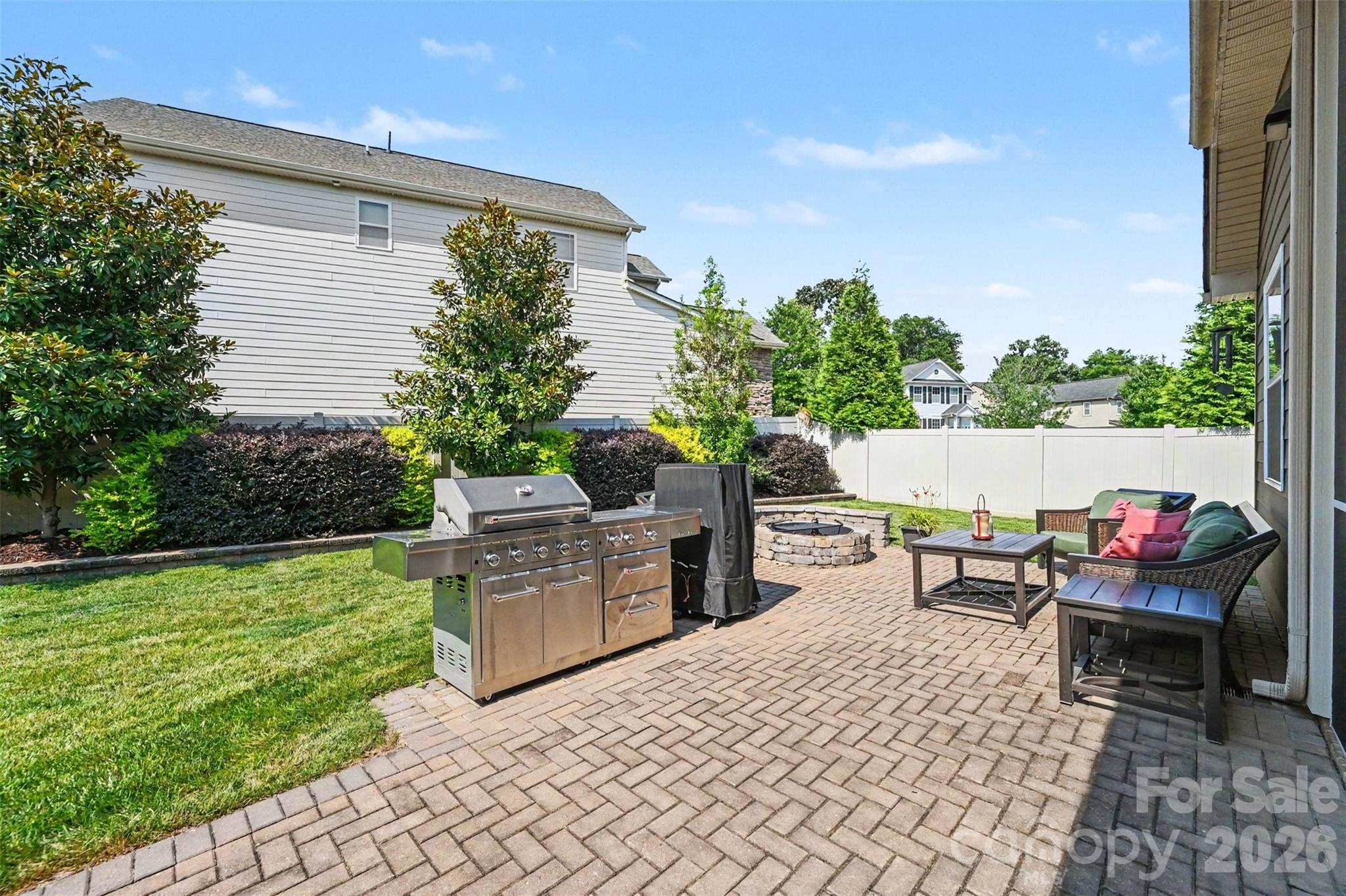 10113 Blackstone Drive Property Photo 22