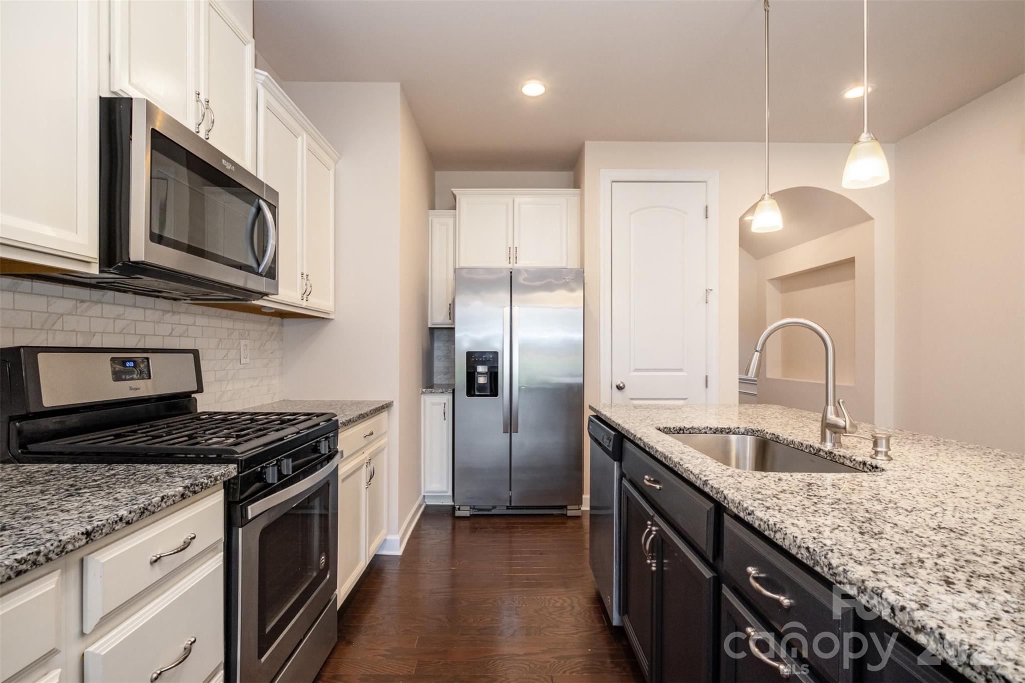 9320 Glenburn Lane Property Photo 19