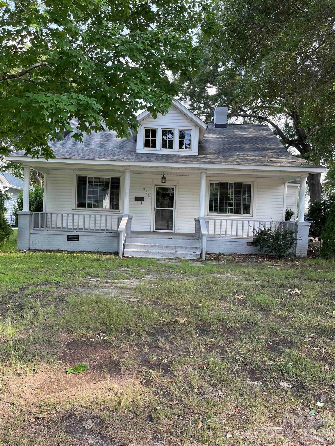 202 Marion Street Property Photo 1