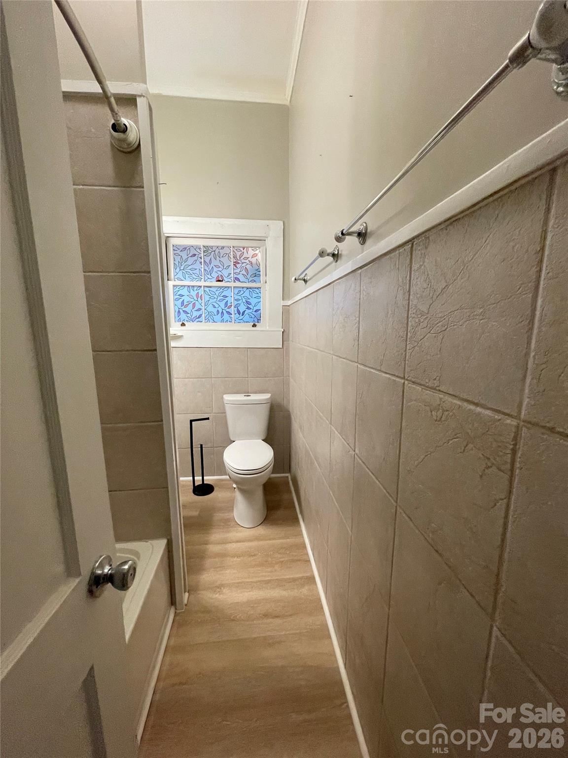 202 Marion Street Property Photo 10