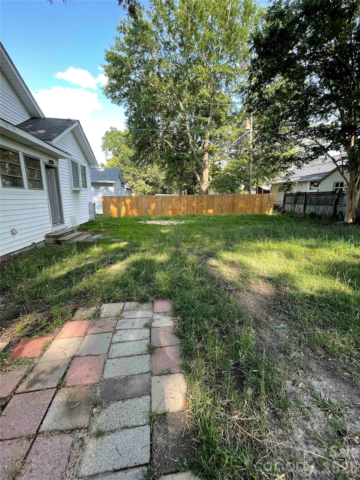 202 Marion Street Property Photo 13