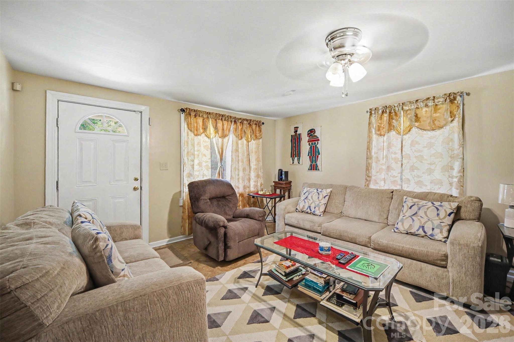 125 Proctor Street Property Photo 8