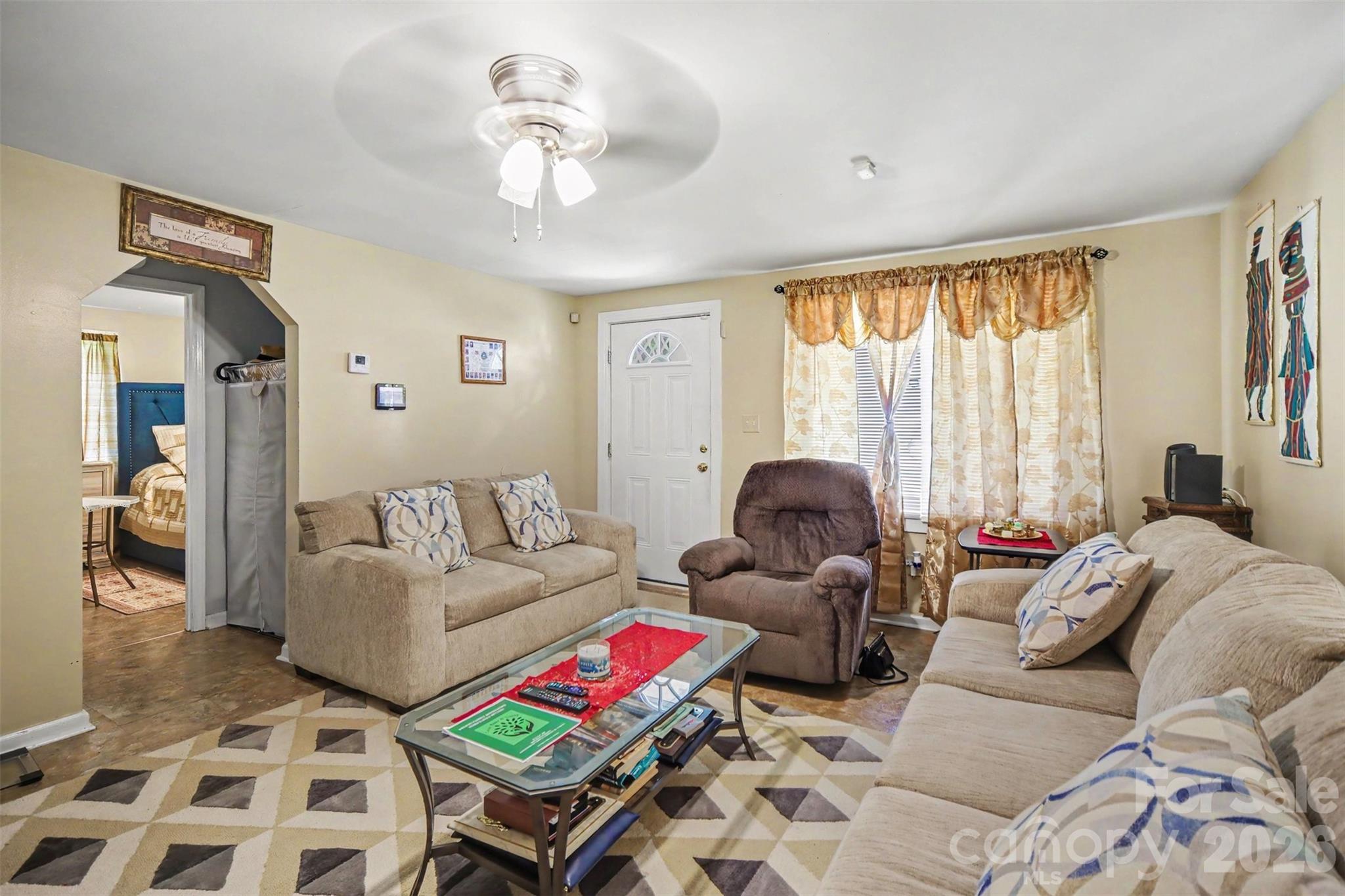 125 Proctor Street Property Photo 9