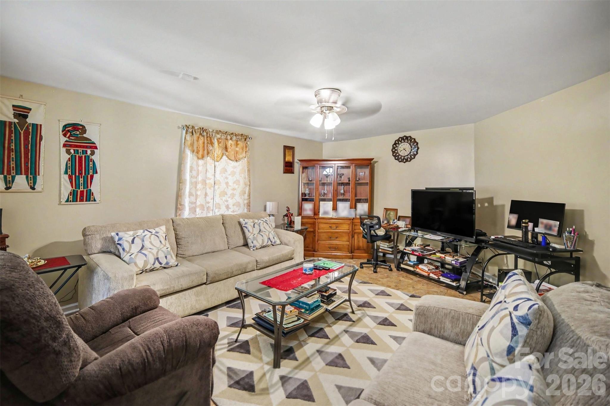 125 Proctor Street Property Photo 10