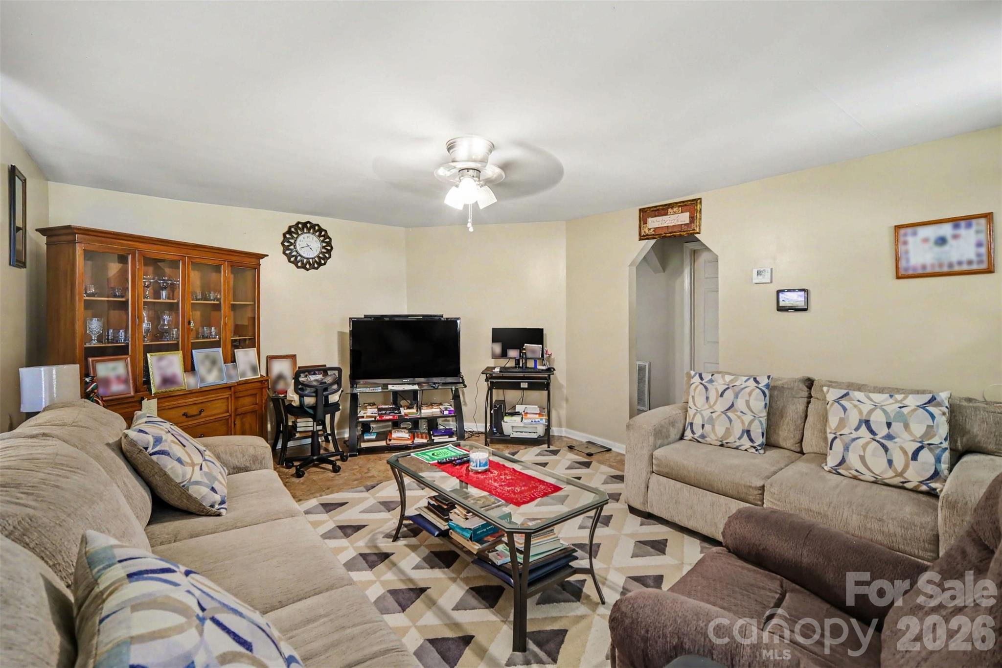 125 Proctor Street Property Photo 11