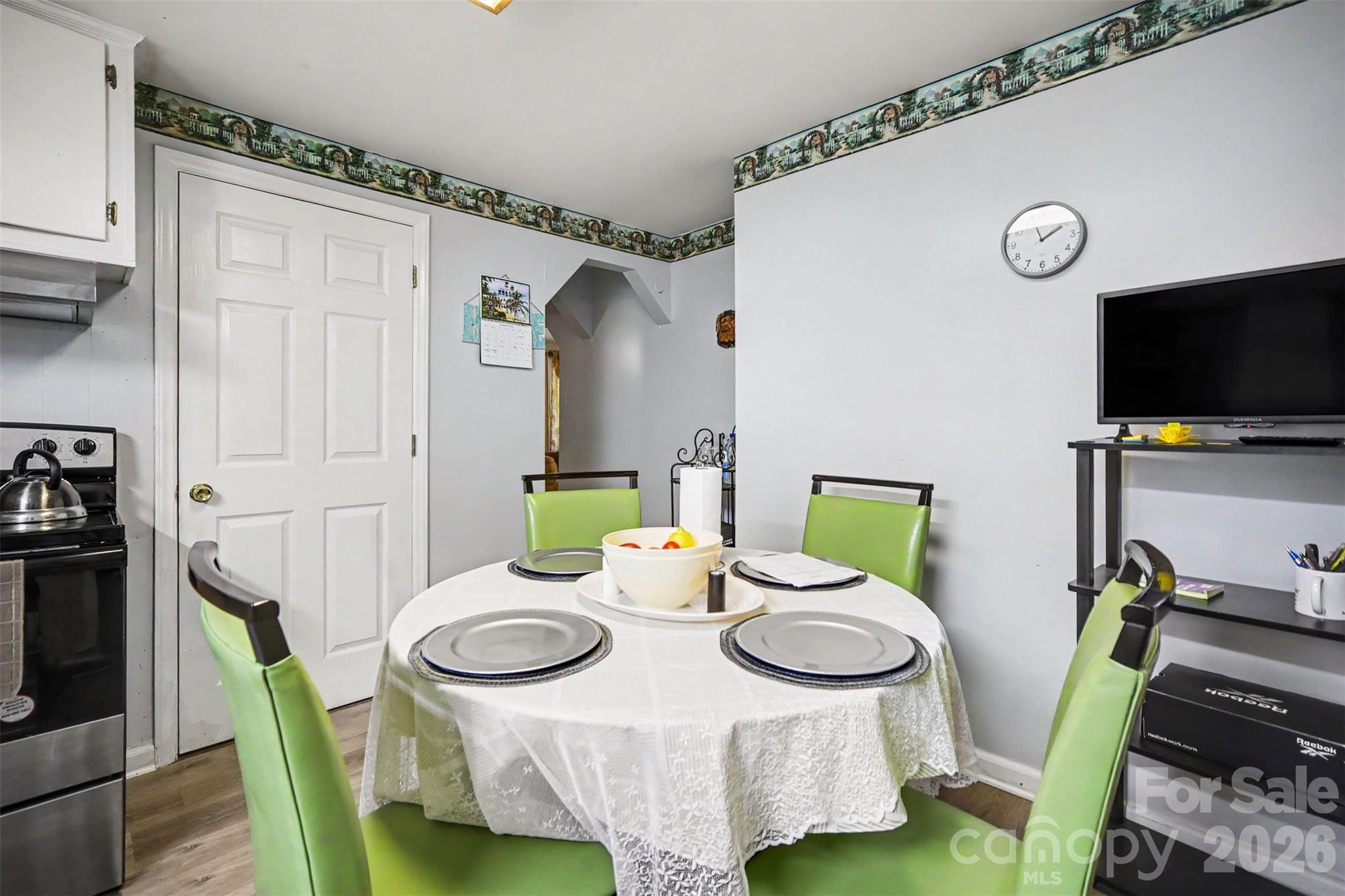 125 Proctor Street Property Photo 12