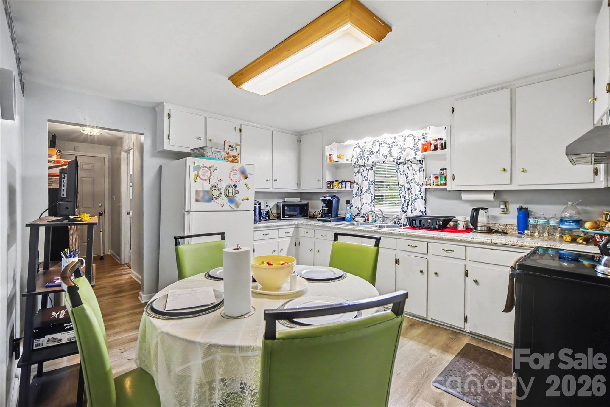 125 Proctor Street Property Photo 15
