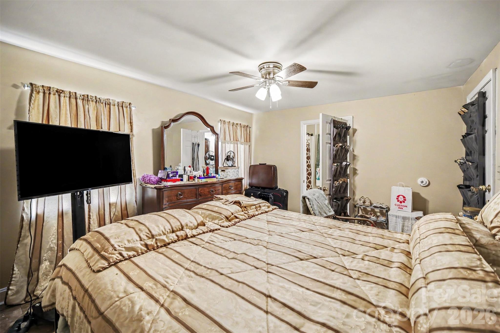 125 Proctor Street Property Photo 23