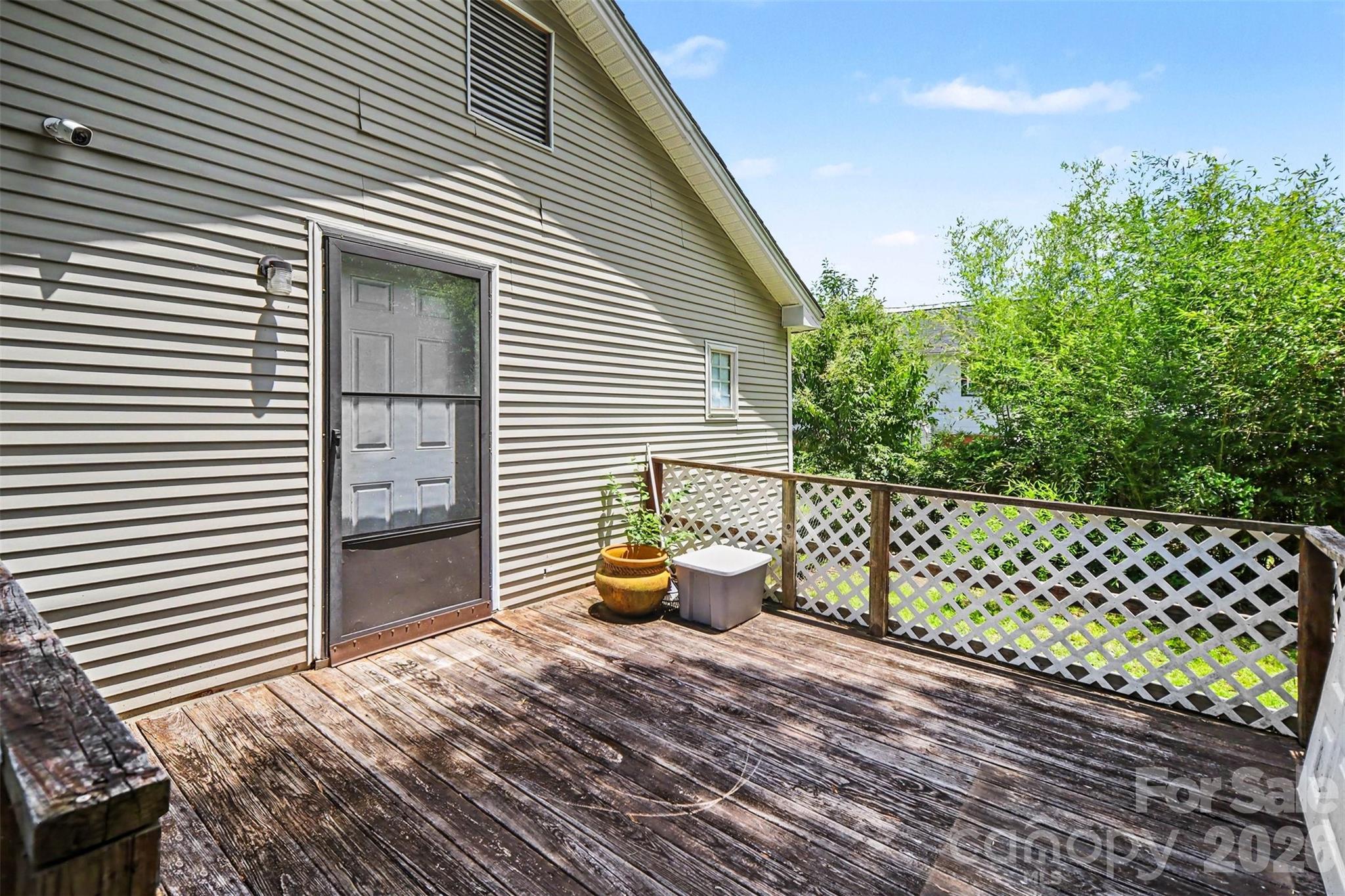 125 Proctor Street Property Photo 32