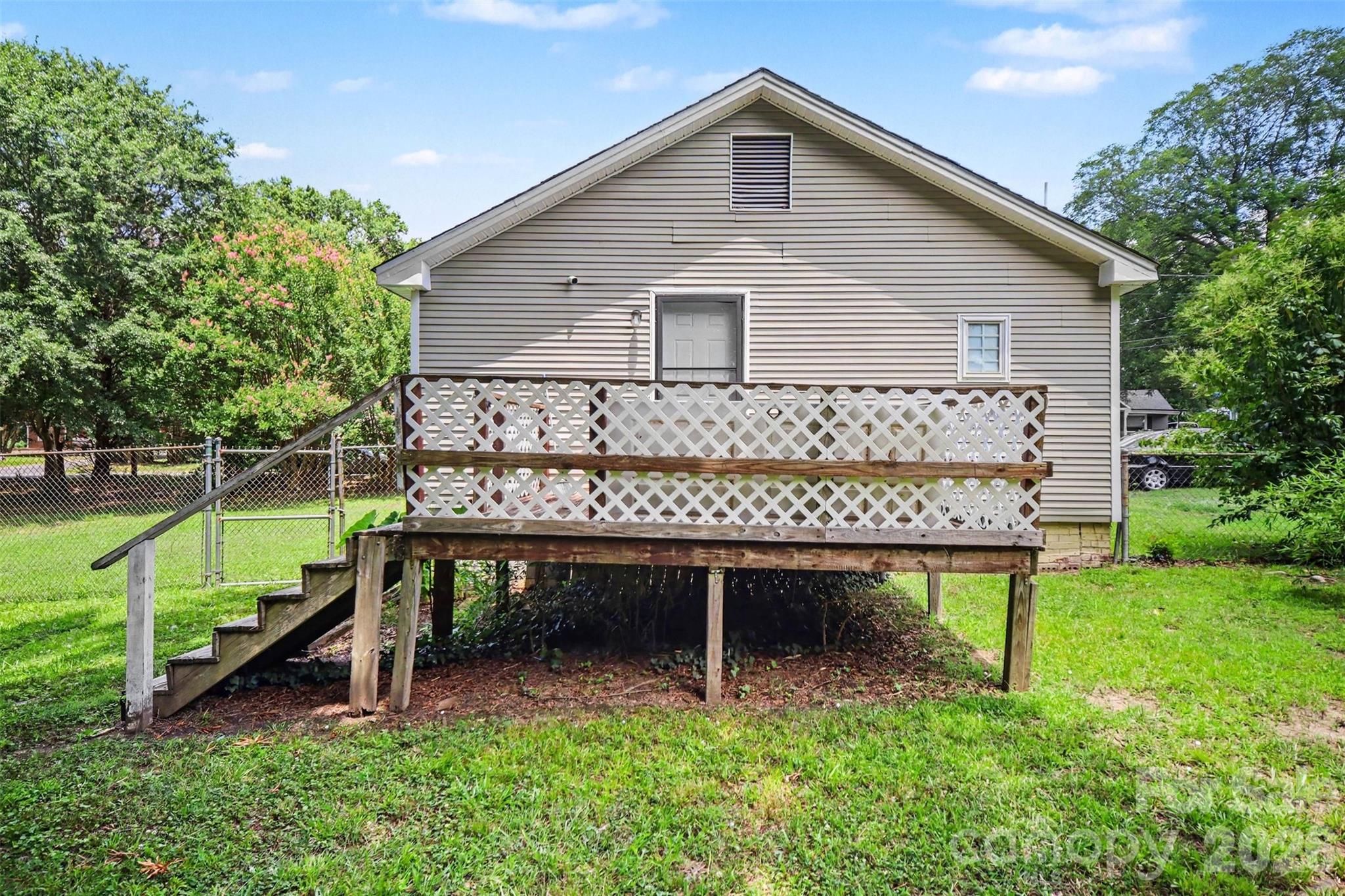 125 Proctor Street Property Photo 35