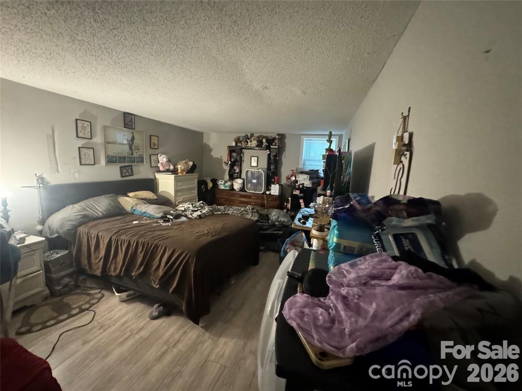 1028 Karendale Avenue Property Photo 7
